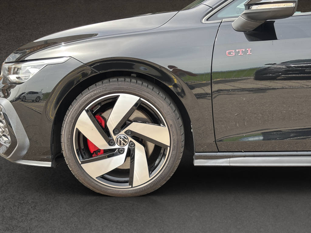 VW Golf VIII 2.0 TSI GTI DSG-image-16