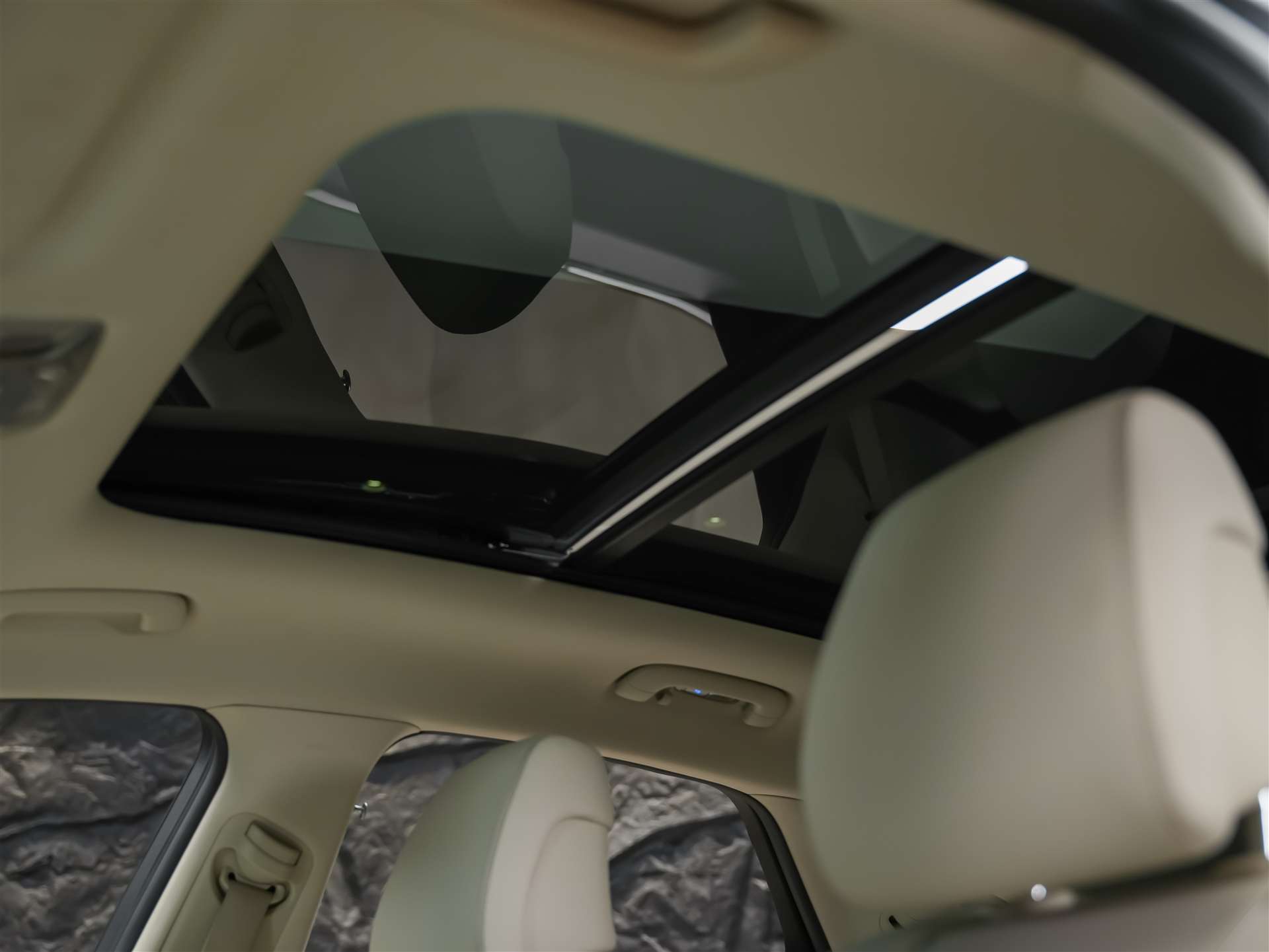 GENESIS GV70 2.5 TGDI Luxury AT8 AWD *Panorama*Lexicon*Massage*Sitzlüftung*-image-12