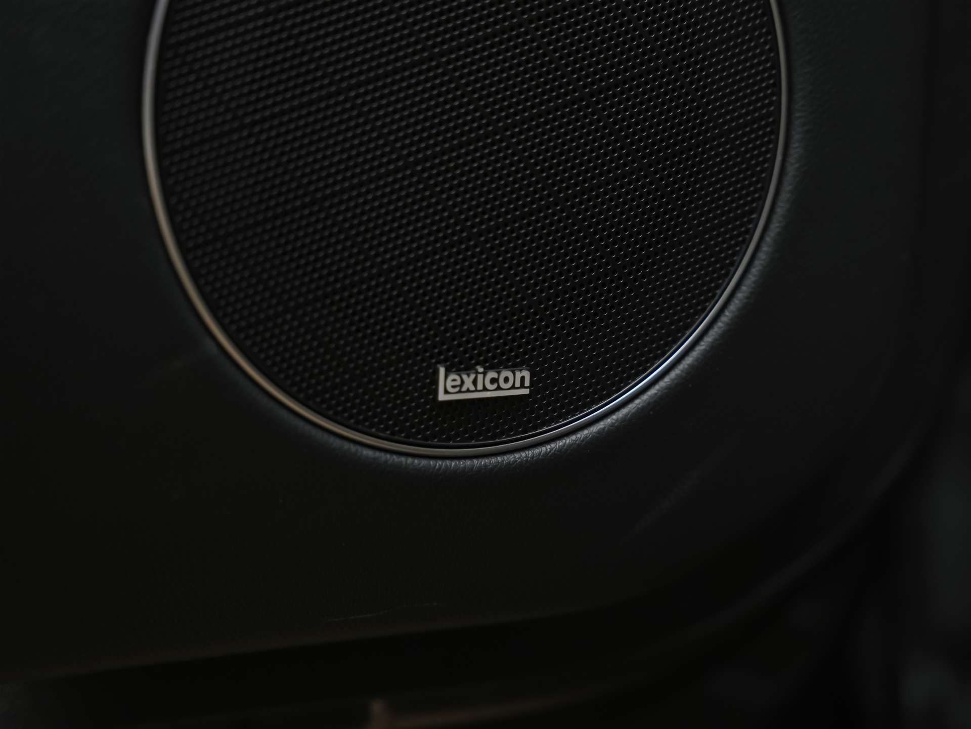 GENESIS GV70 2.5 TGDI Luxury AT8 AWD *Panorama*Lexicon*Massage*Sitzlüftung*-image-29