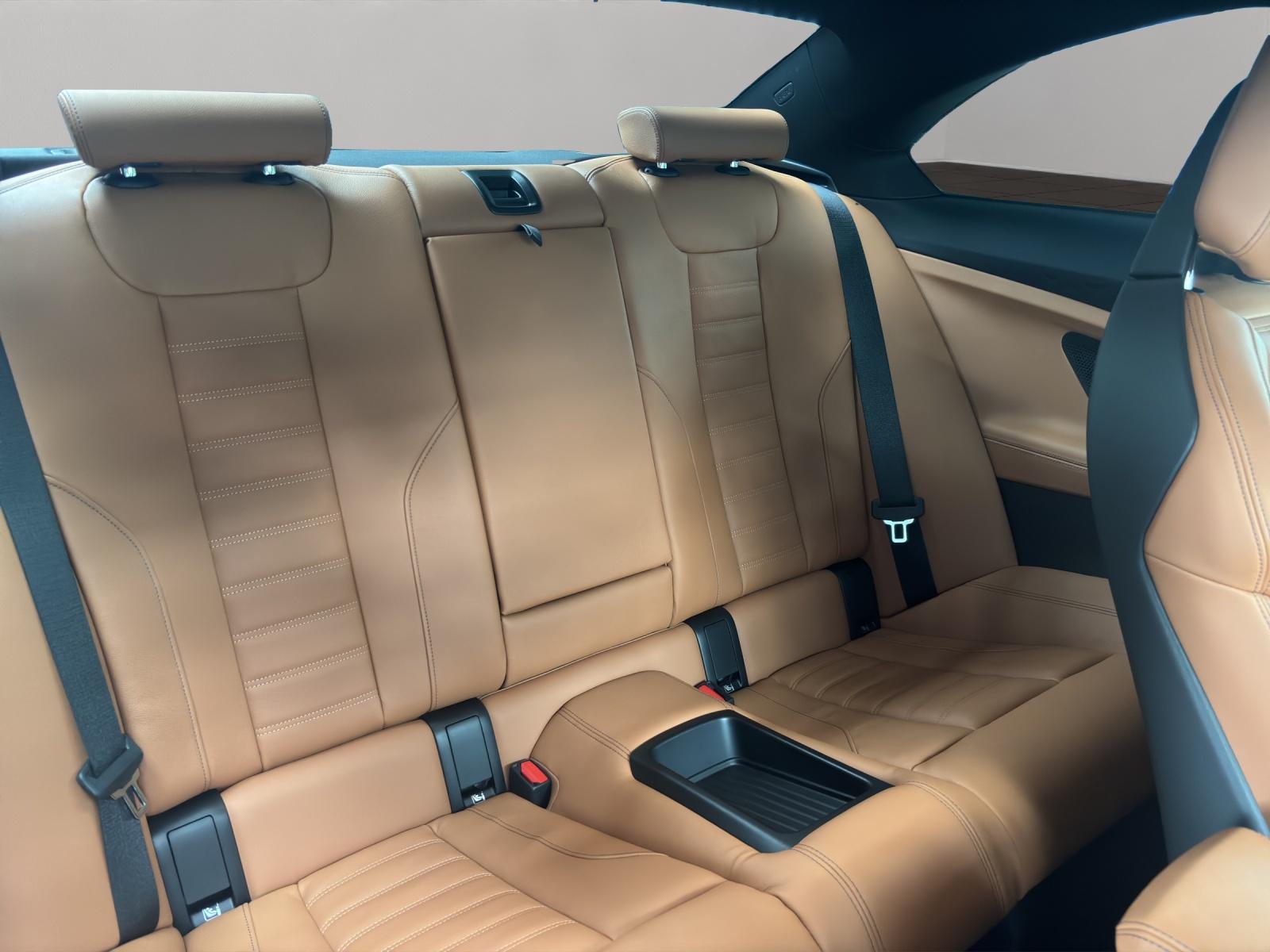 BMW 220d SAG Coupé-image-11