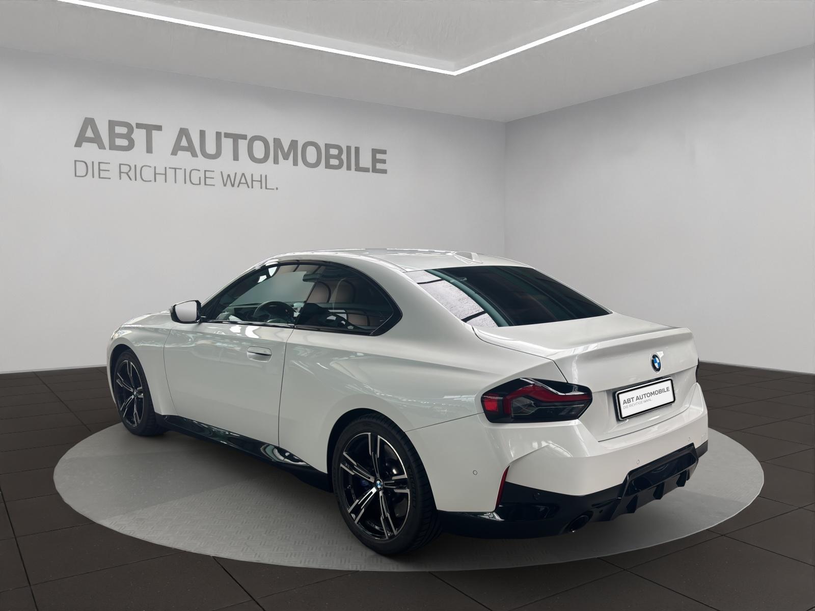 BMW 220d SAG Coupé-showroom-element-3