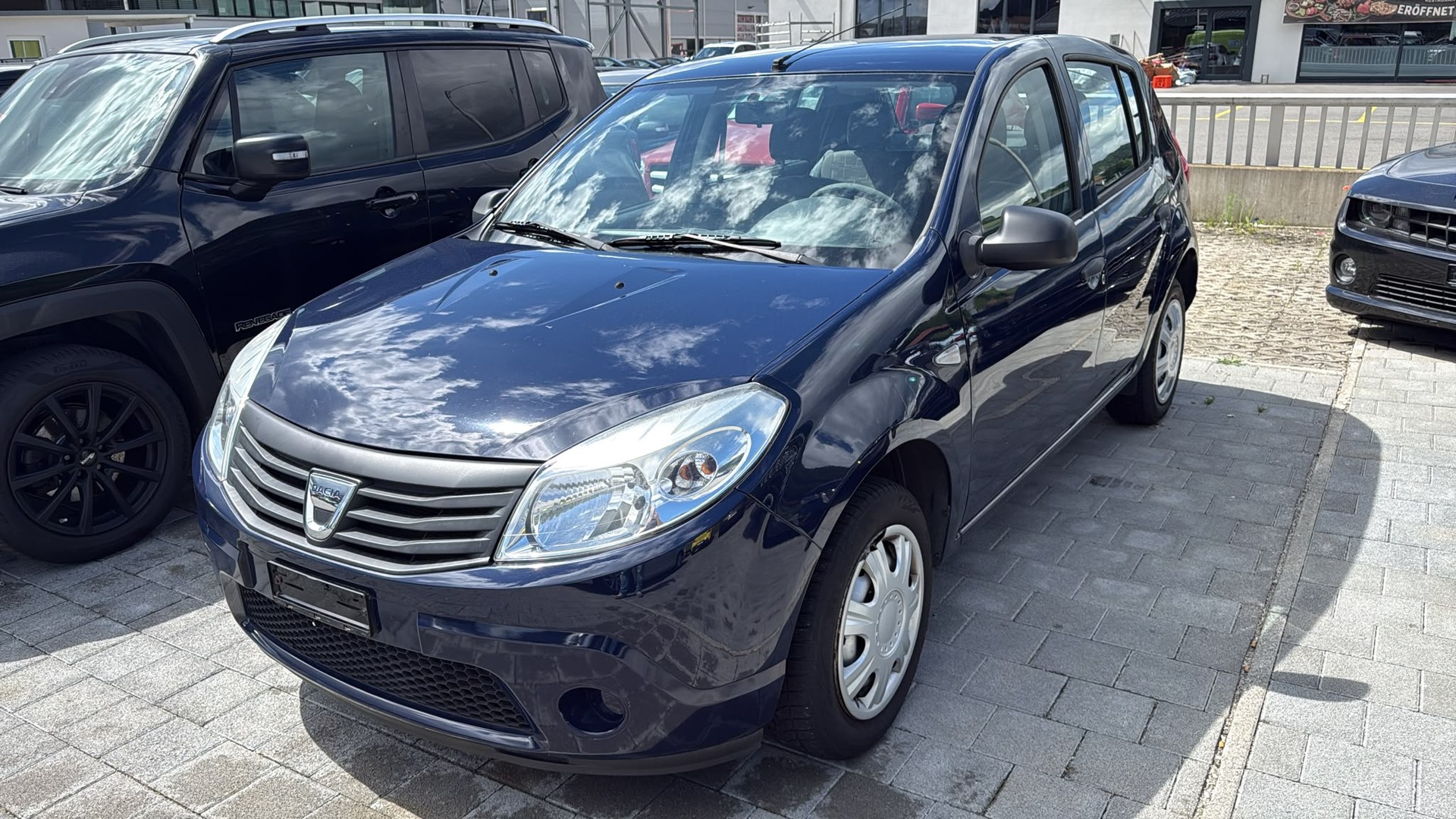 DACIA Sandero 1.2-showroom-element-1