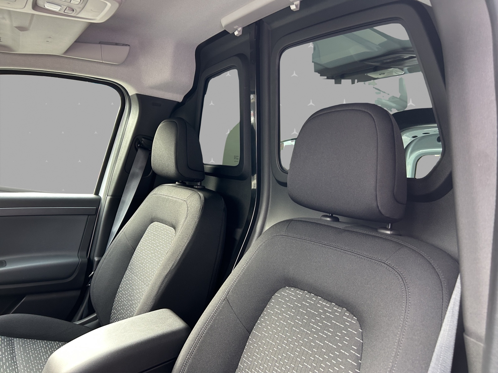 MERCEDES-BENZ eCitan 45kWh Base-image-10