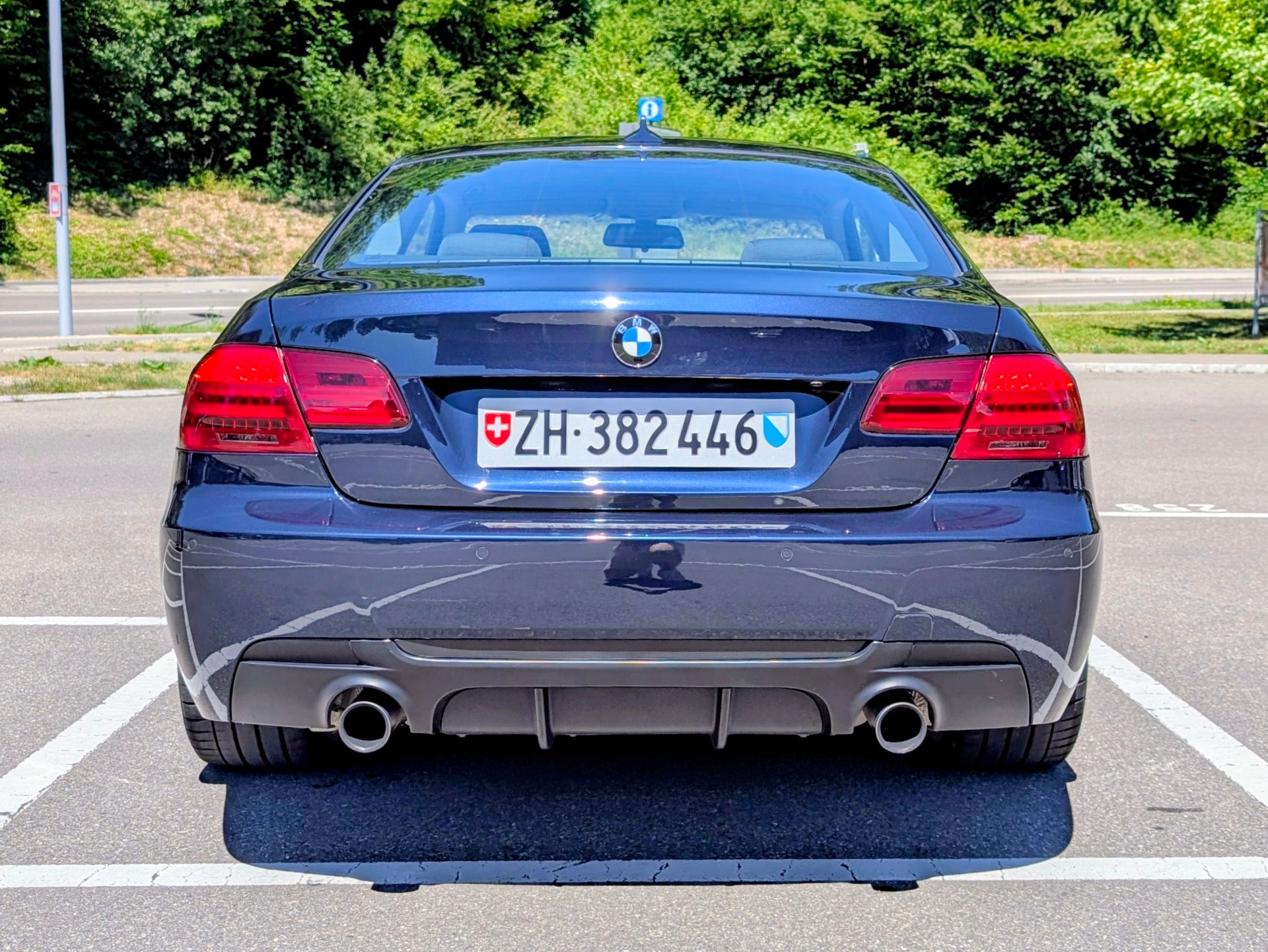 BMW 335i xDrive-image-4