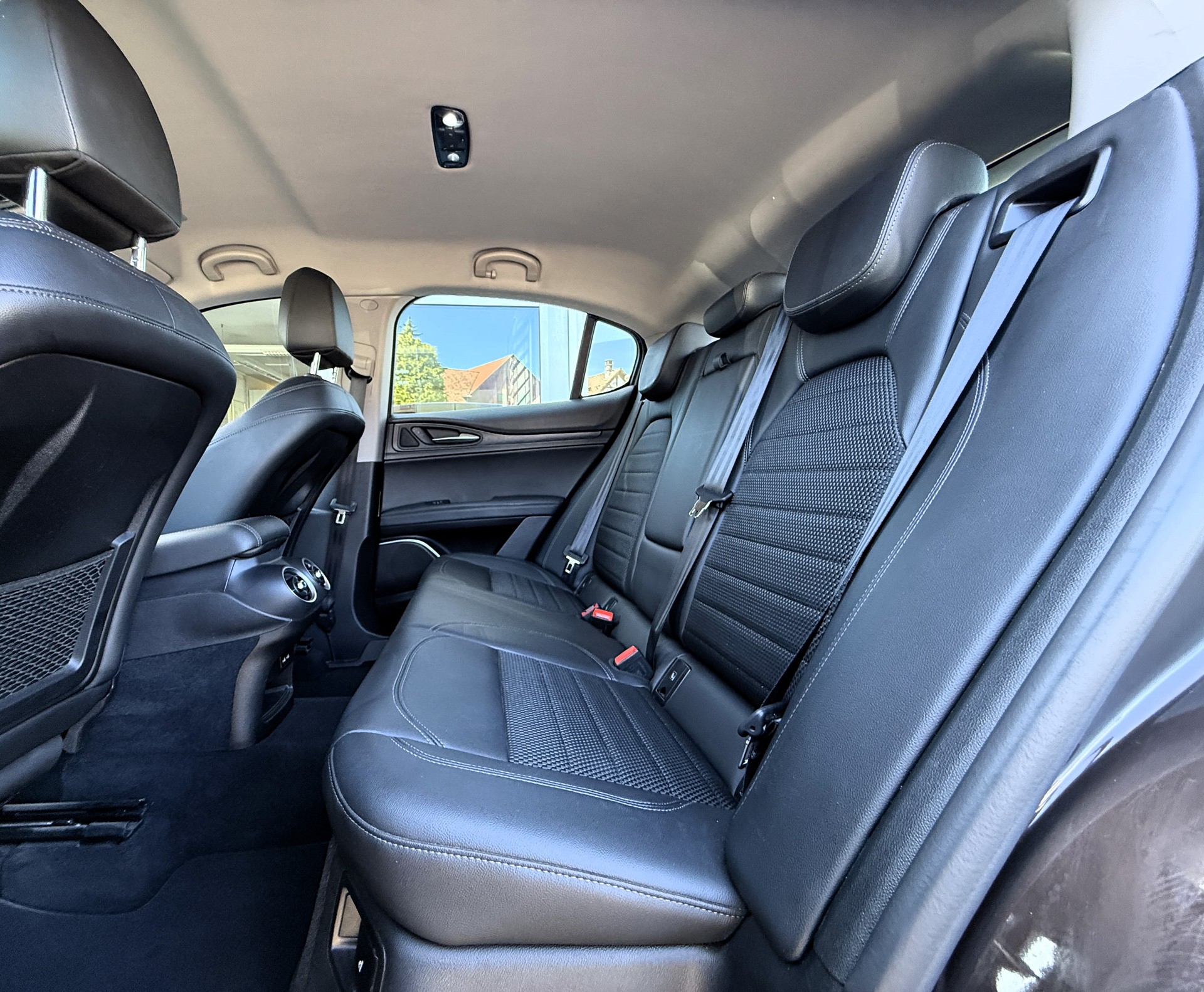 ALFA ROMEO Stelvio 2.2 JTDM Super Q4 Automatic-image-8