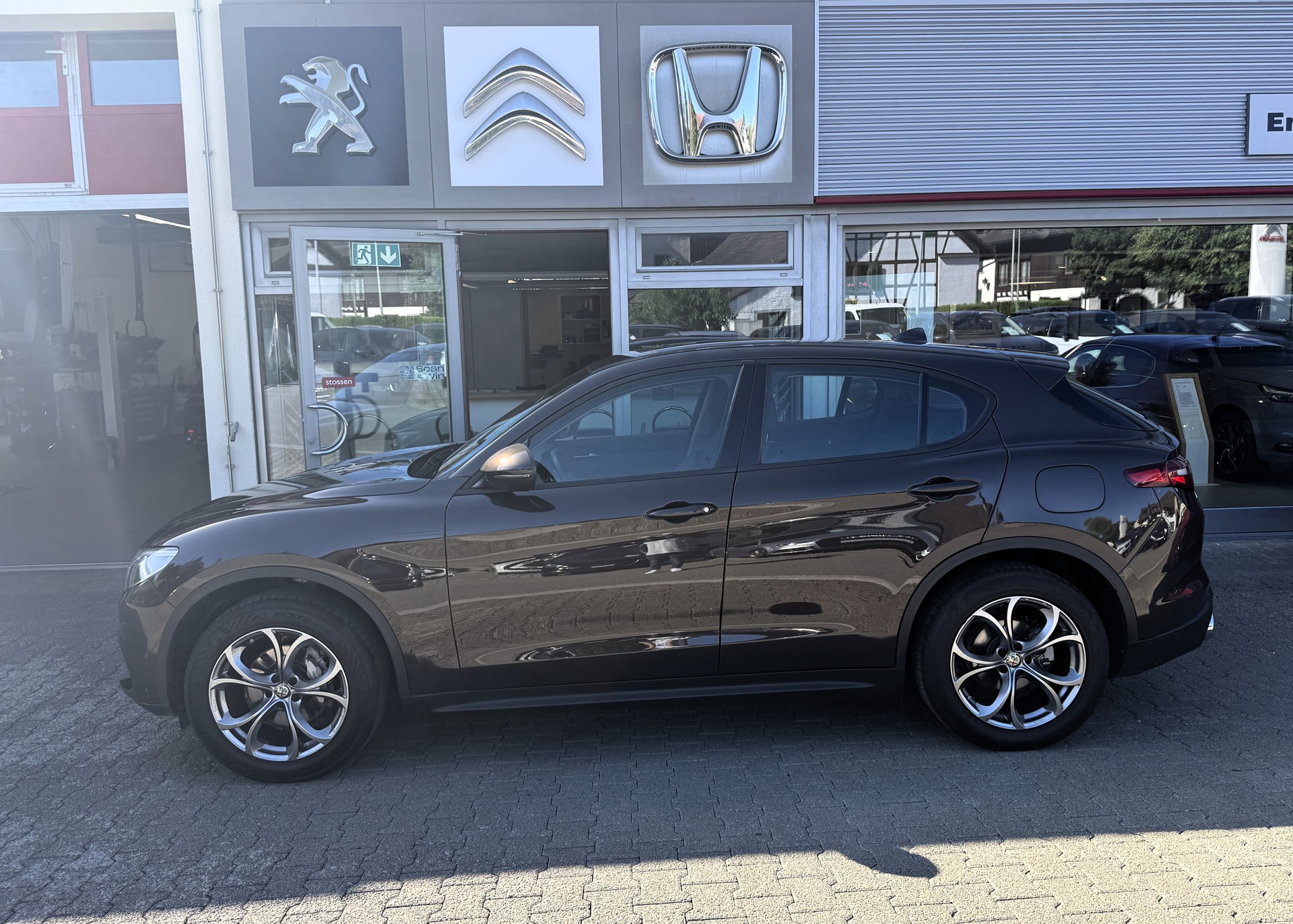 ALFA ROMEO Stelvio 2.2 JTDM Super Q4 Automatic-image-3