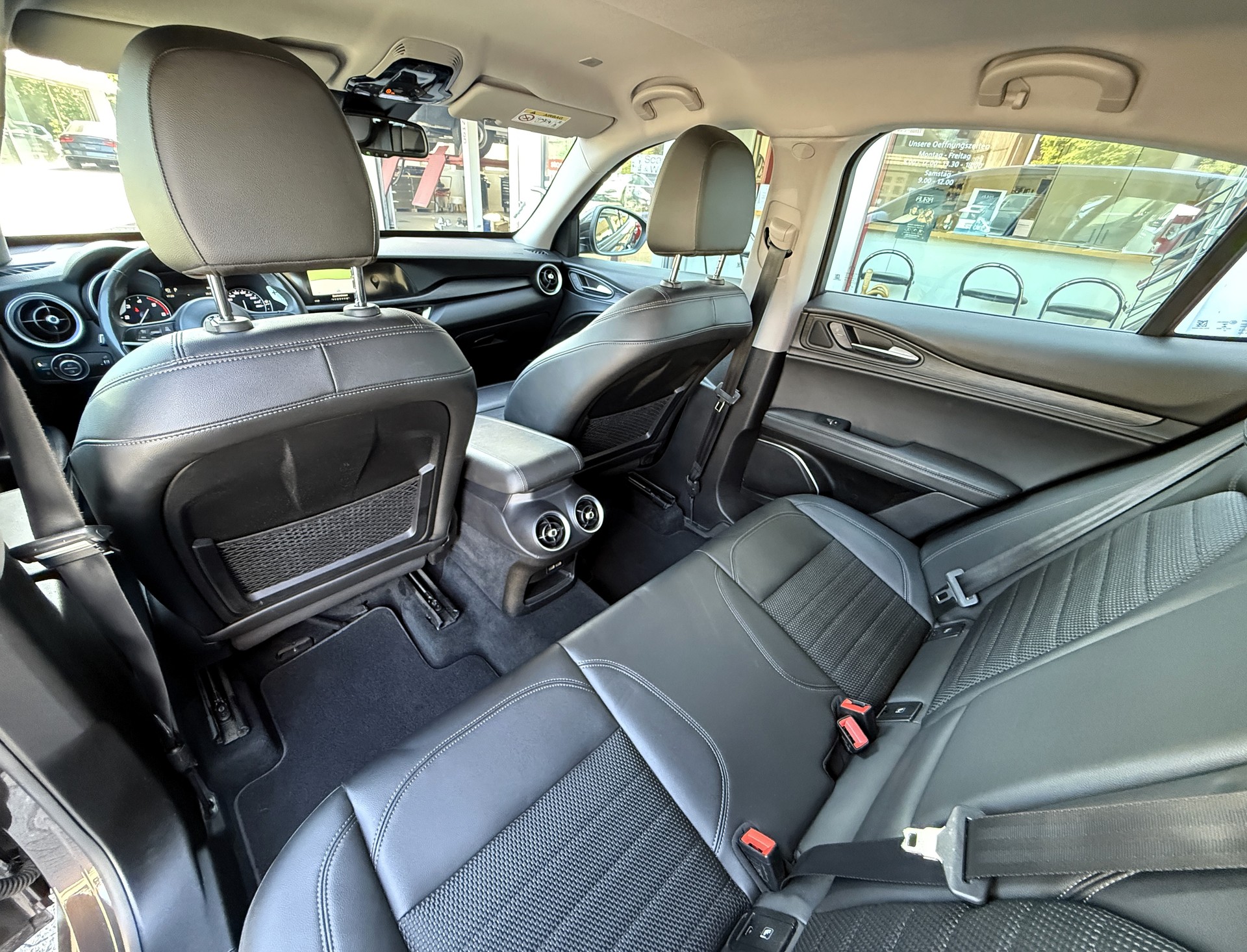 ALFA ROMEO Stelvio 2.2 JTDM Super Q4 Automatic-image-9