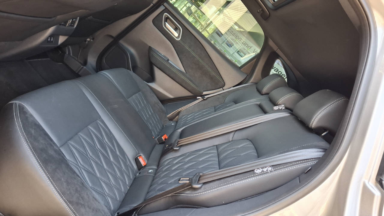 NISSAN Qashqai 1.3 DIG-T Tekna+ 4x4-image-7