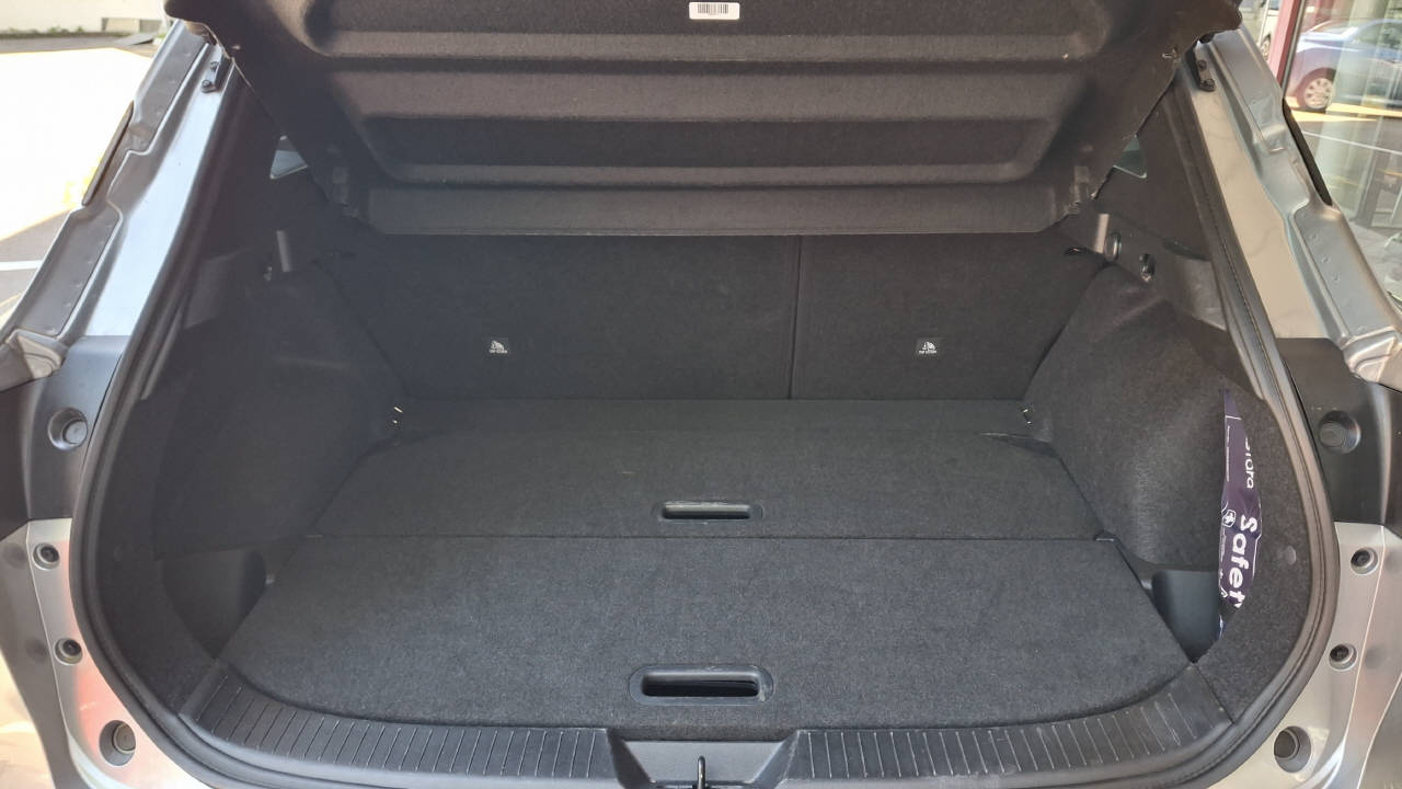 NISSAN Qashqai 1.3 DIG-T Tekna+ 4x4-image-6