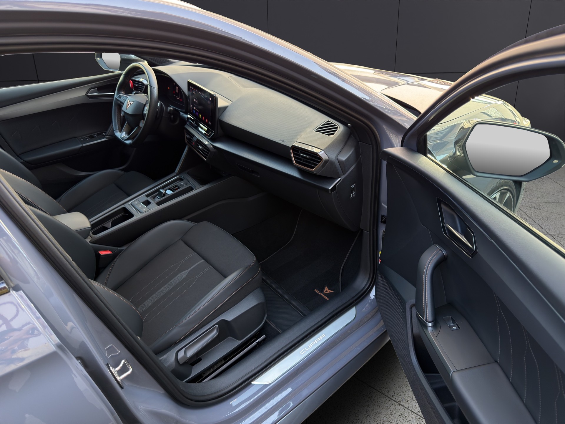 CUPRA LEON VZ 2.0 TSI DSG-image-10