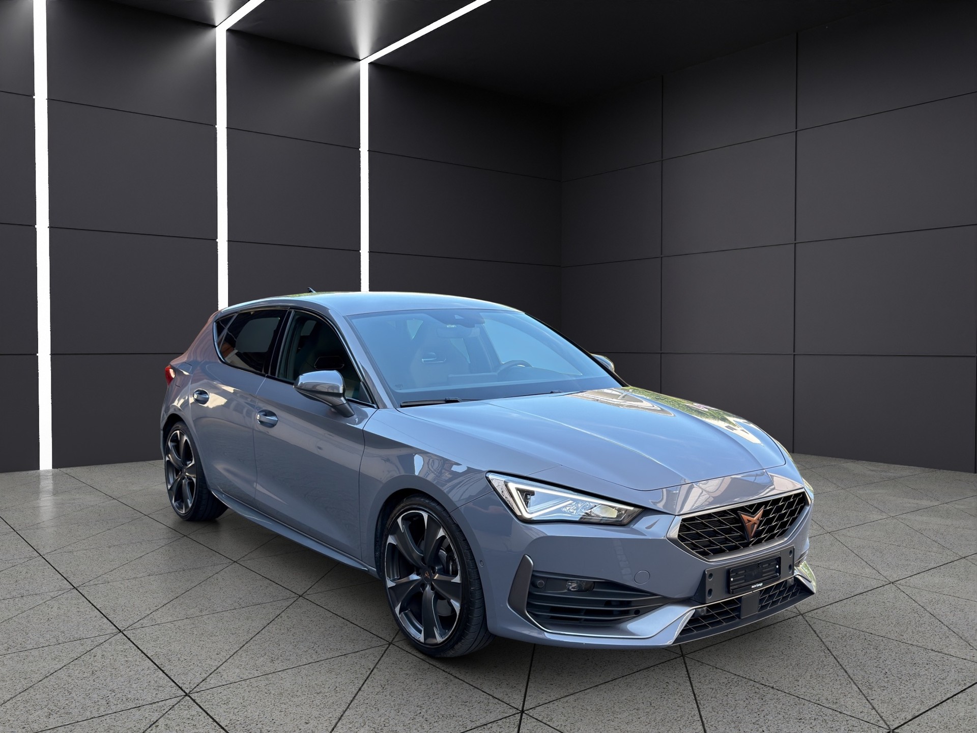 CUPRA LEON VZ 2.0 TSI DSG-image-1