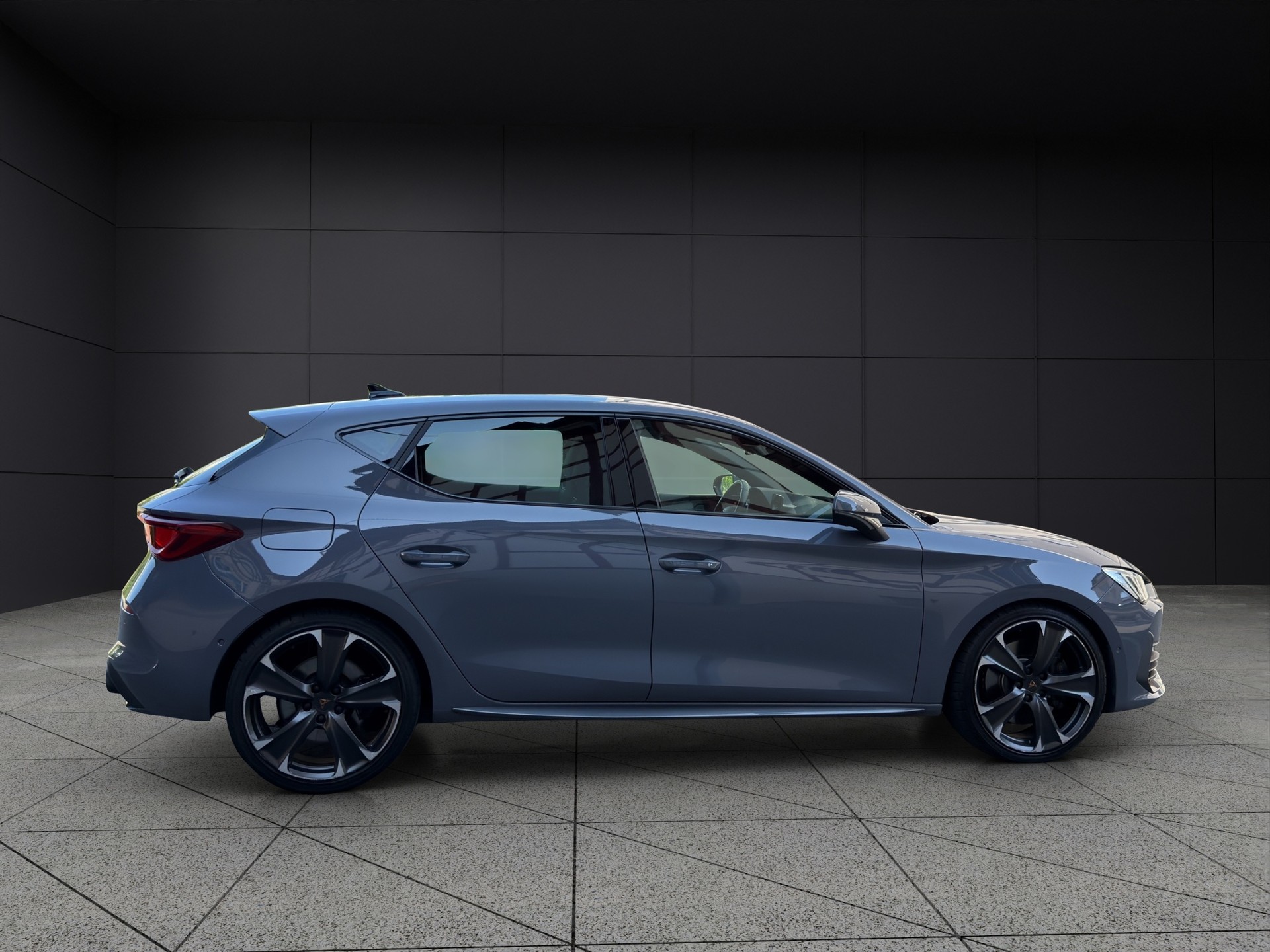 CUPRA LEON VZ 2.0 TSI DSG-image-5
