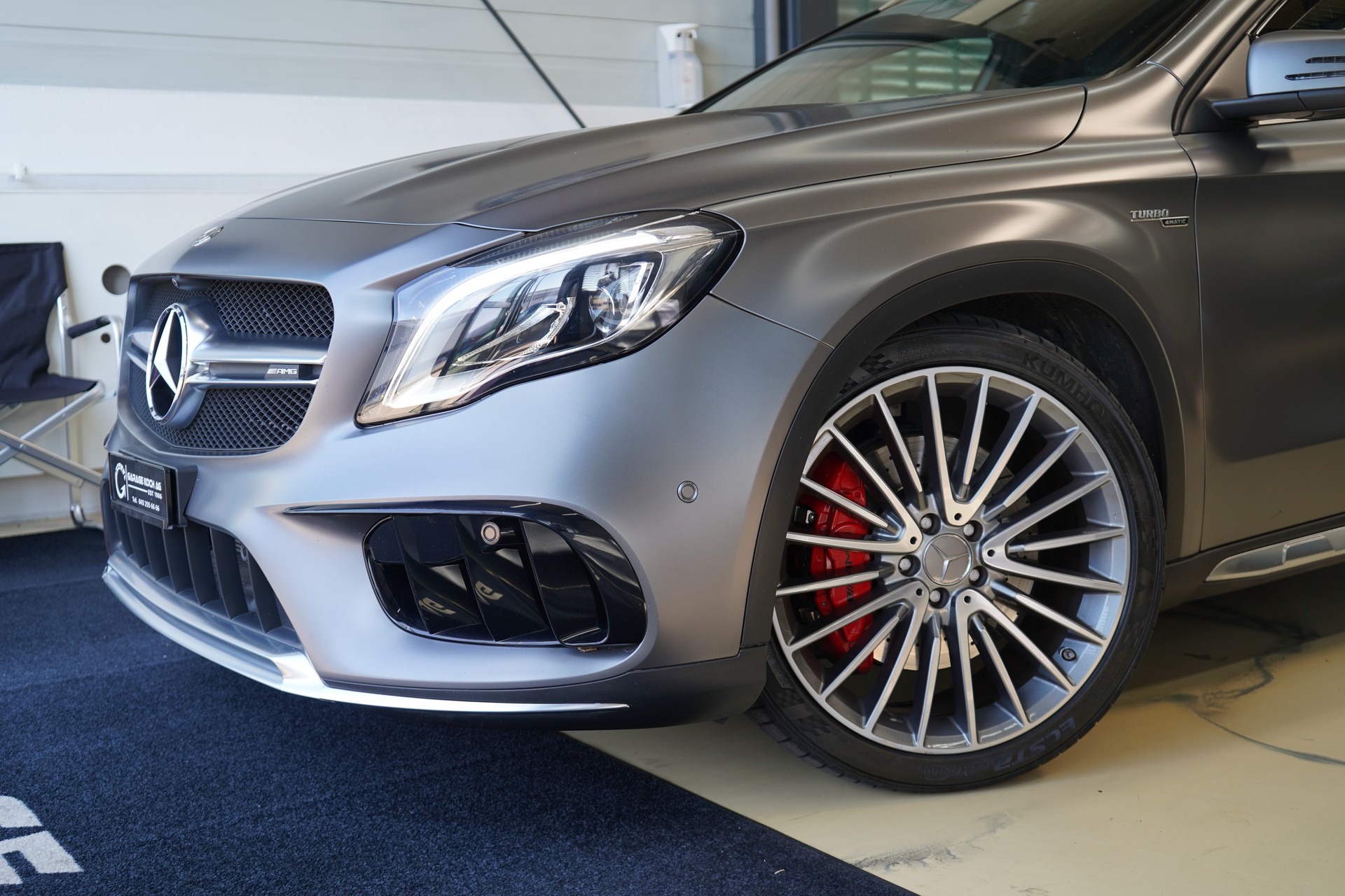 MERCEDES-BENZ GLA 45 AMG 4Matic 7G-DCT-showroom-element-3