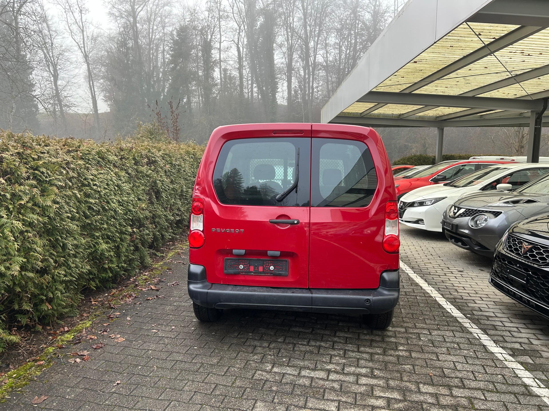 PEUGEOT Partner 1.6 HDI Urban-image-4