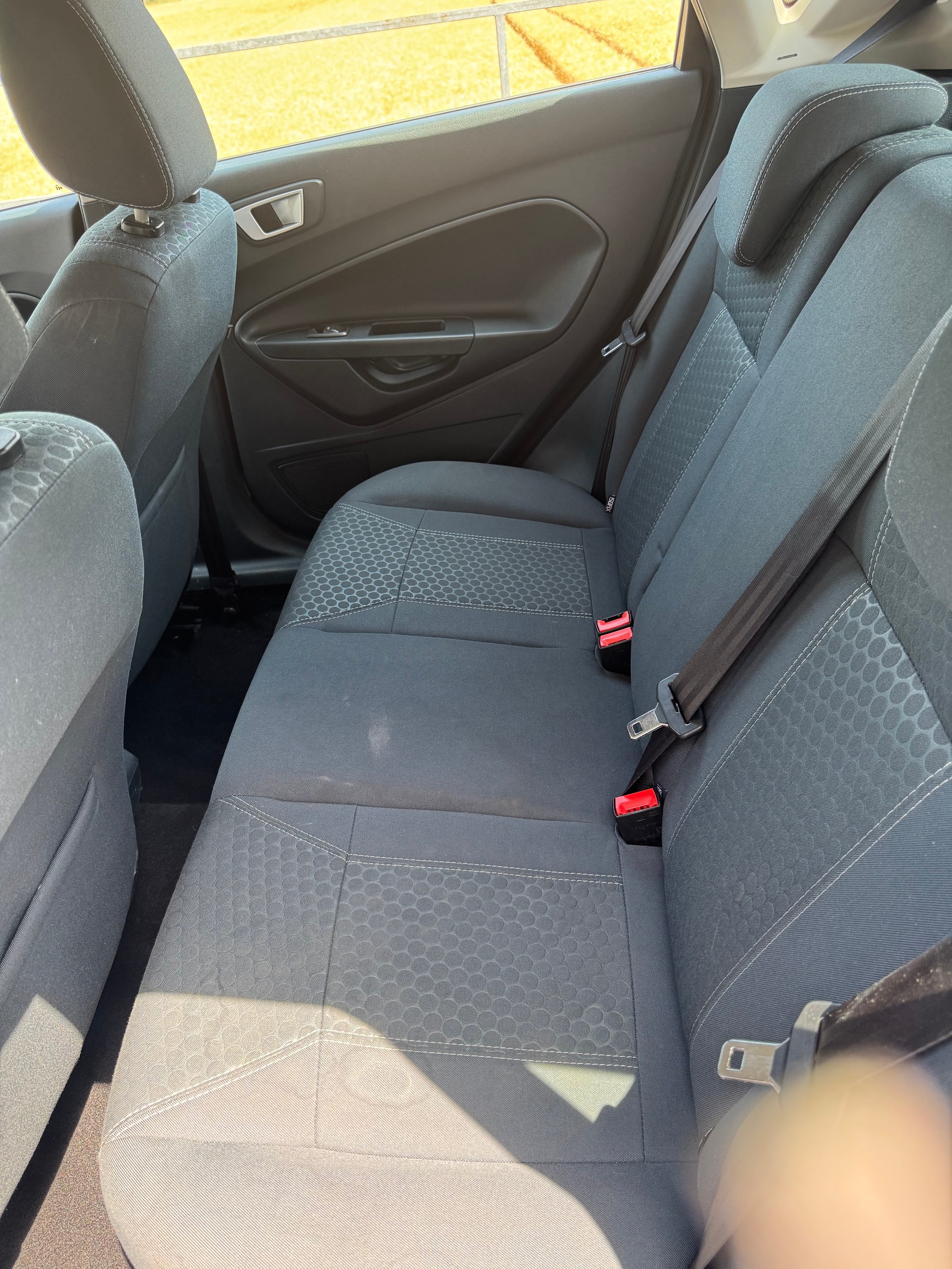 FORD Fiesta 1.4 16V Trend+ Automatic-image-11