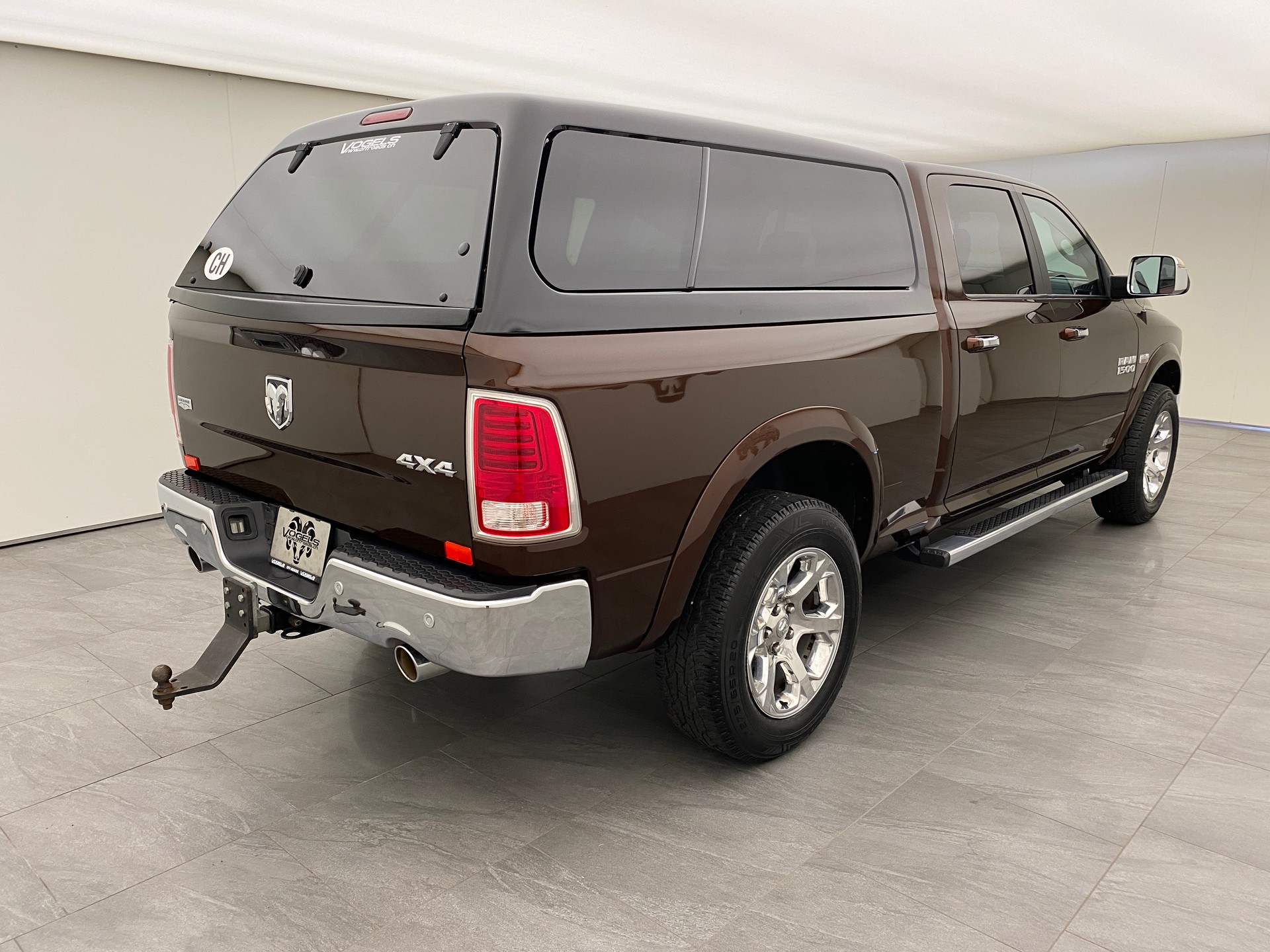 DODGE Ram 1500 5.7 Laramie Longbed-showroom-element-3