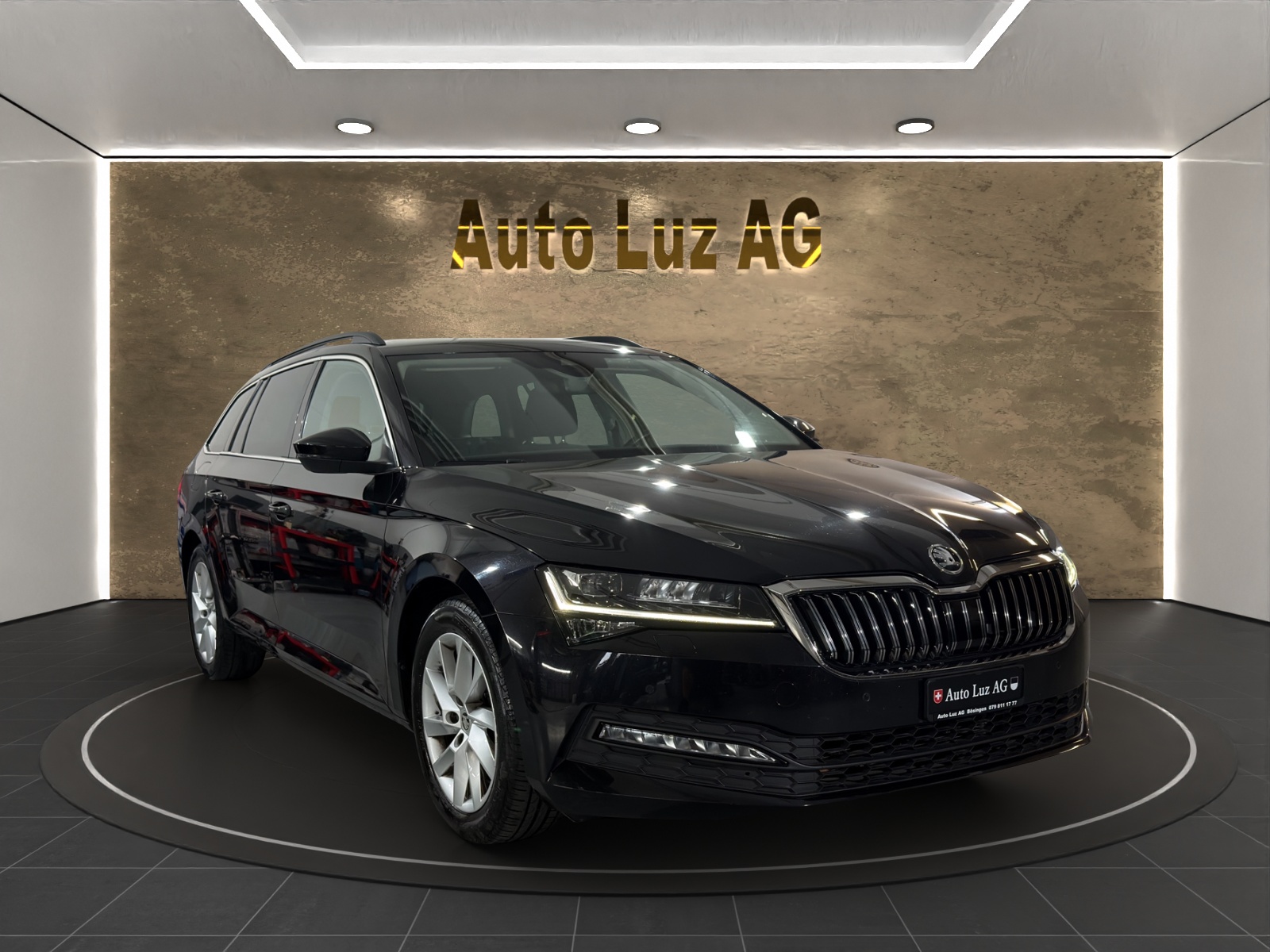 SKODA Superb Combi 2.0 TDi Ambition 4x4 DSG-image-6