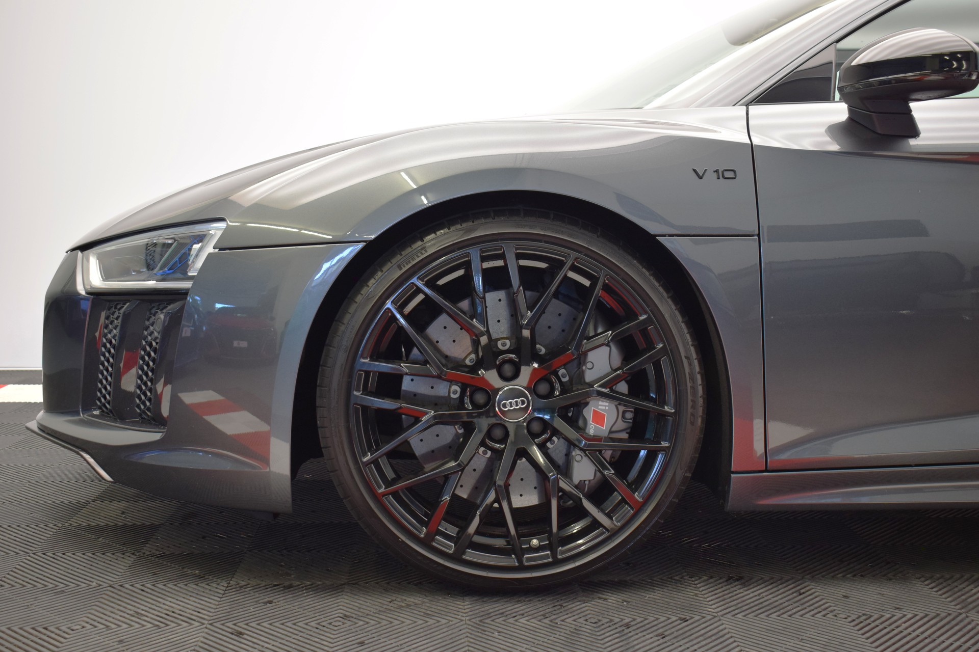 AUDI R8 Coupé 5.2 plus S-Tronic "ohne OPF"-image-6