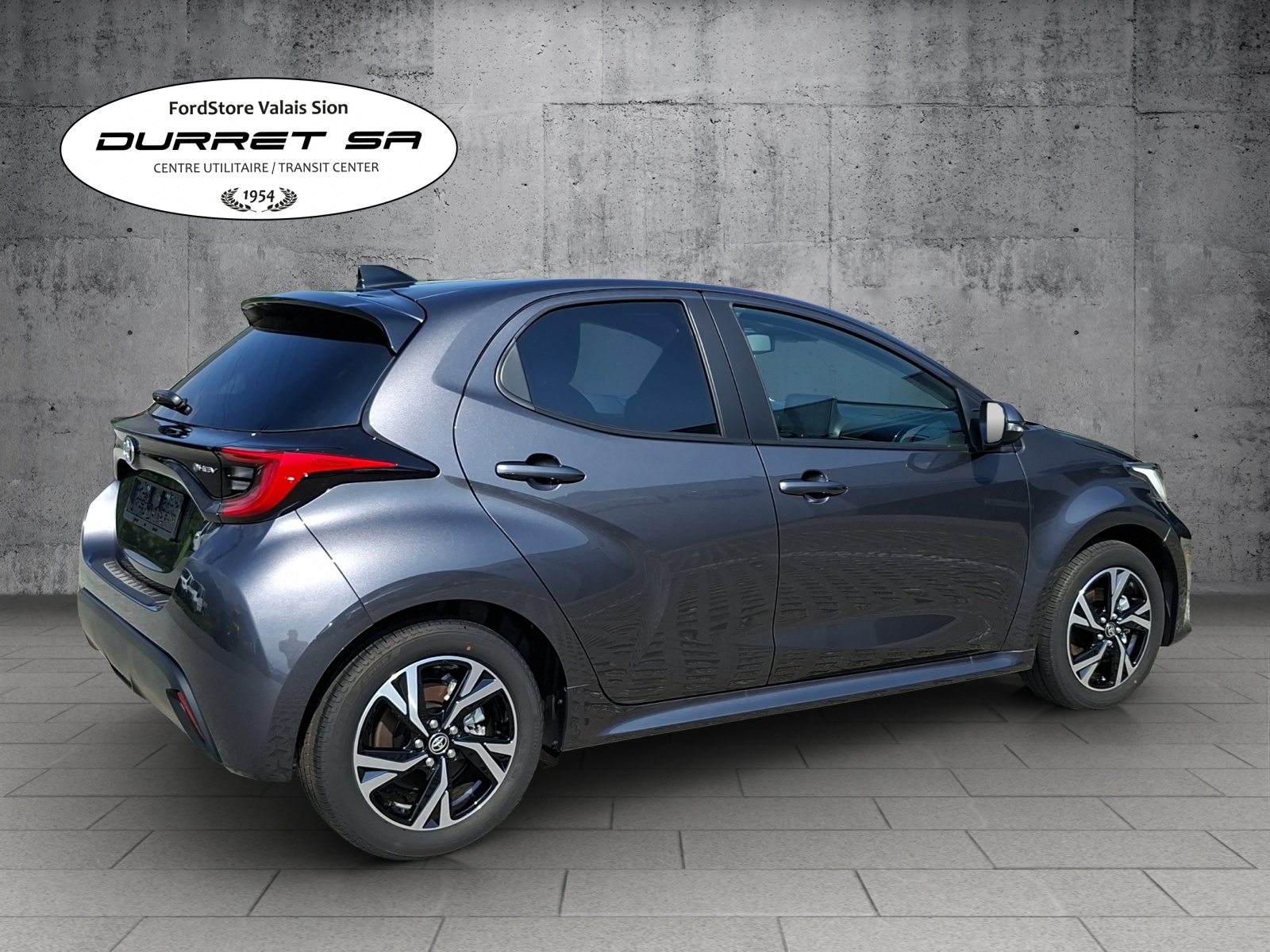 TOYOTA Yaris 1.5 Trend e-CVT-image-2