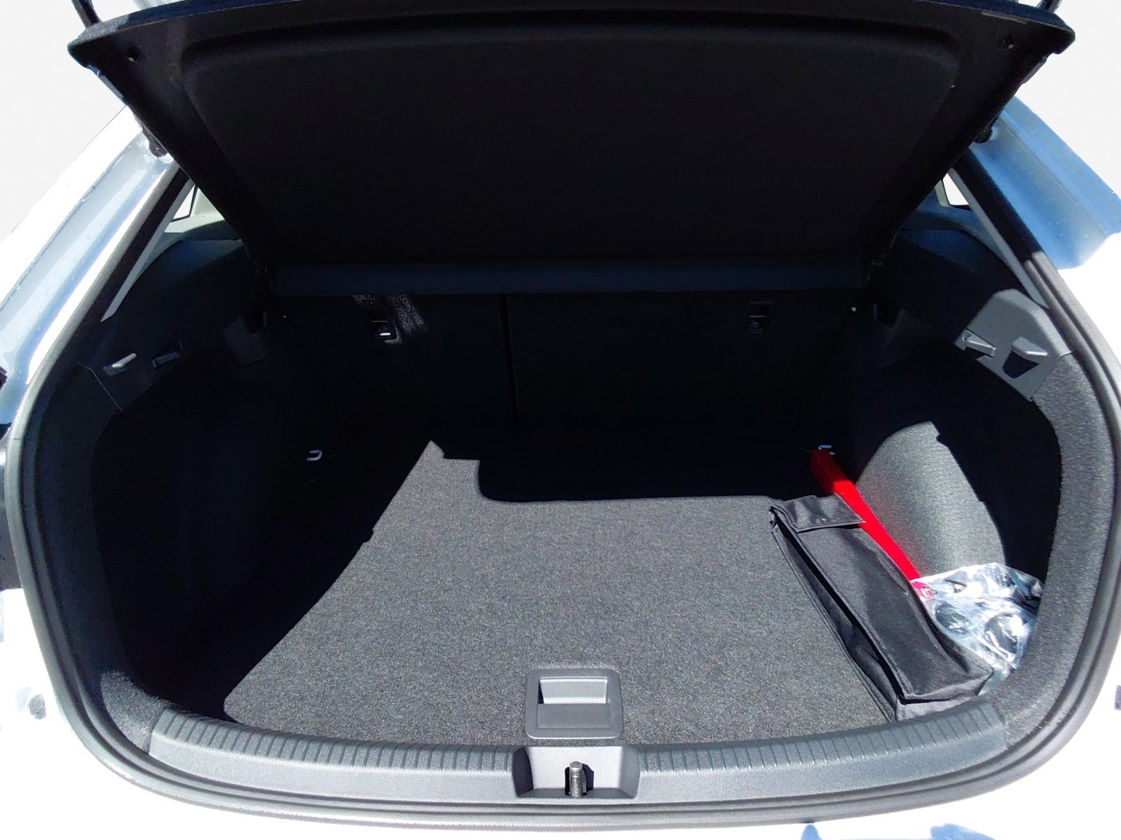 VW Taigo 1.0 TSI Life United DSG-image-12