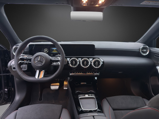 MERCEDES-BENZ A 220 d 8G-DCT-image-8