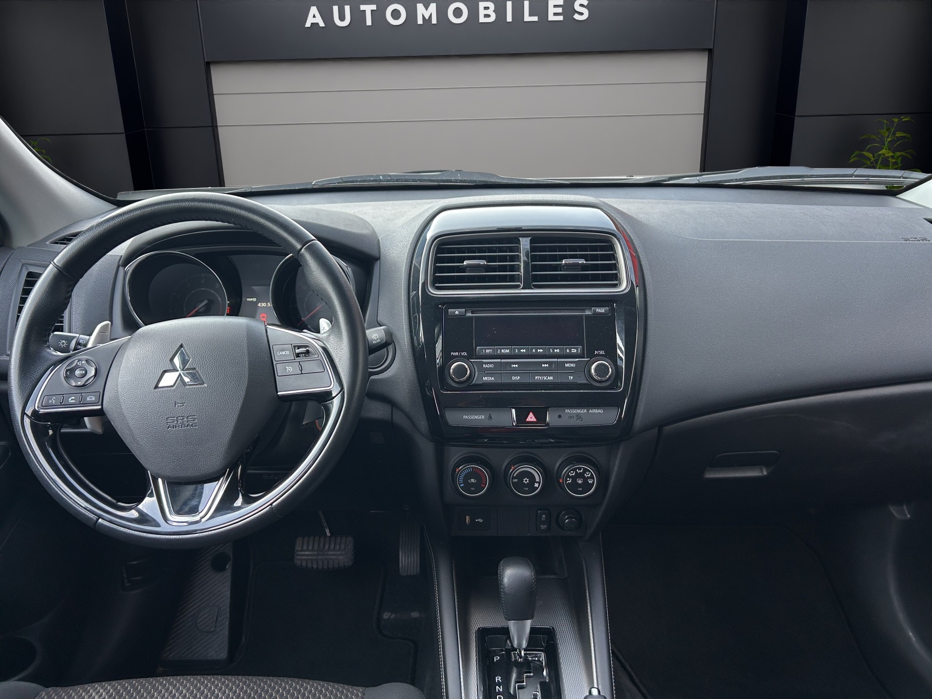 MITSUBISHI ASX 2.0 MIVEC Value 4WD Automat-image-8