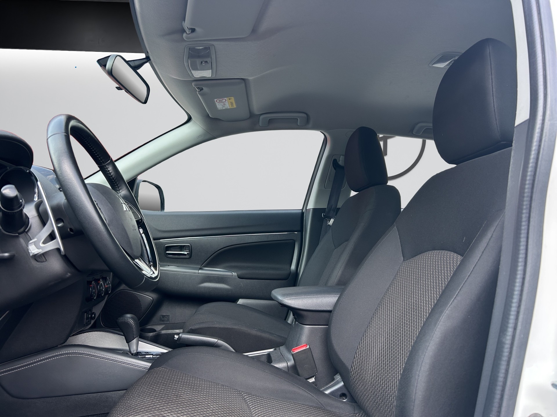 MITSUBISHI ASX 2.0 MIVEC Value 4WD Automat-image-13