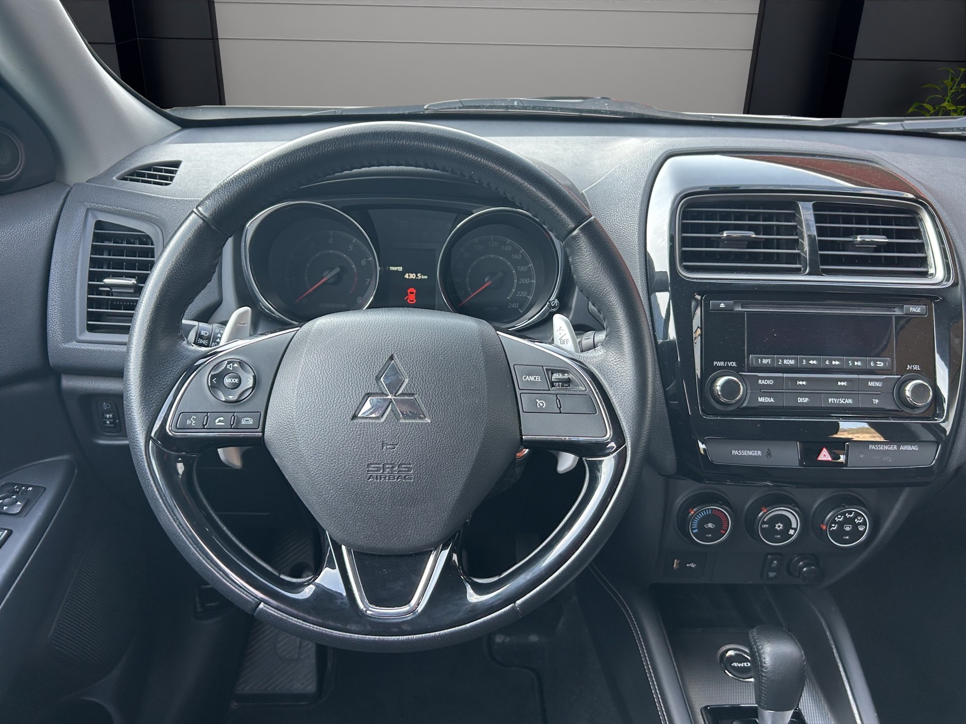 MITSUBISHI ASX 2.0 MIVEC Value 4WD Automat-image-9