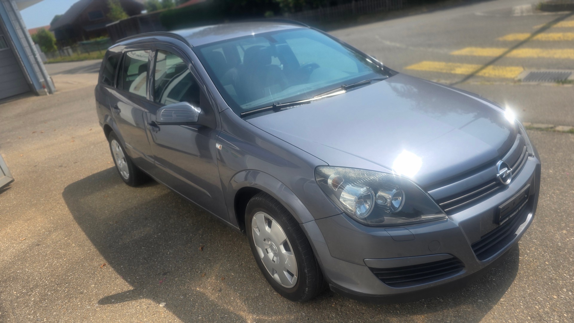 OPEL Astra Caravan 1.6i 16V TP (Essentia)-image-1