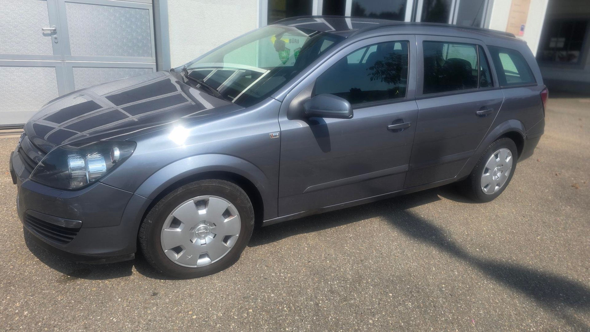 OPEL Astra Caravan 1.6i 16V TP (Essentia)