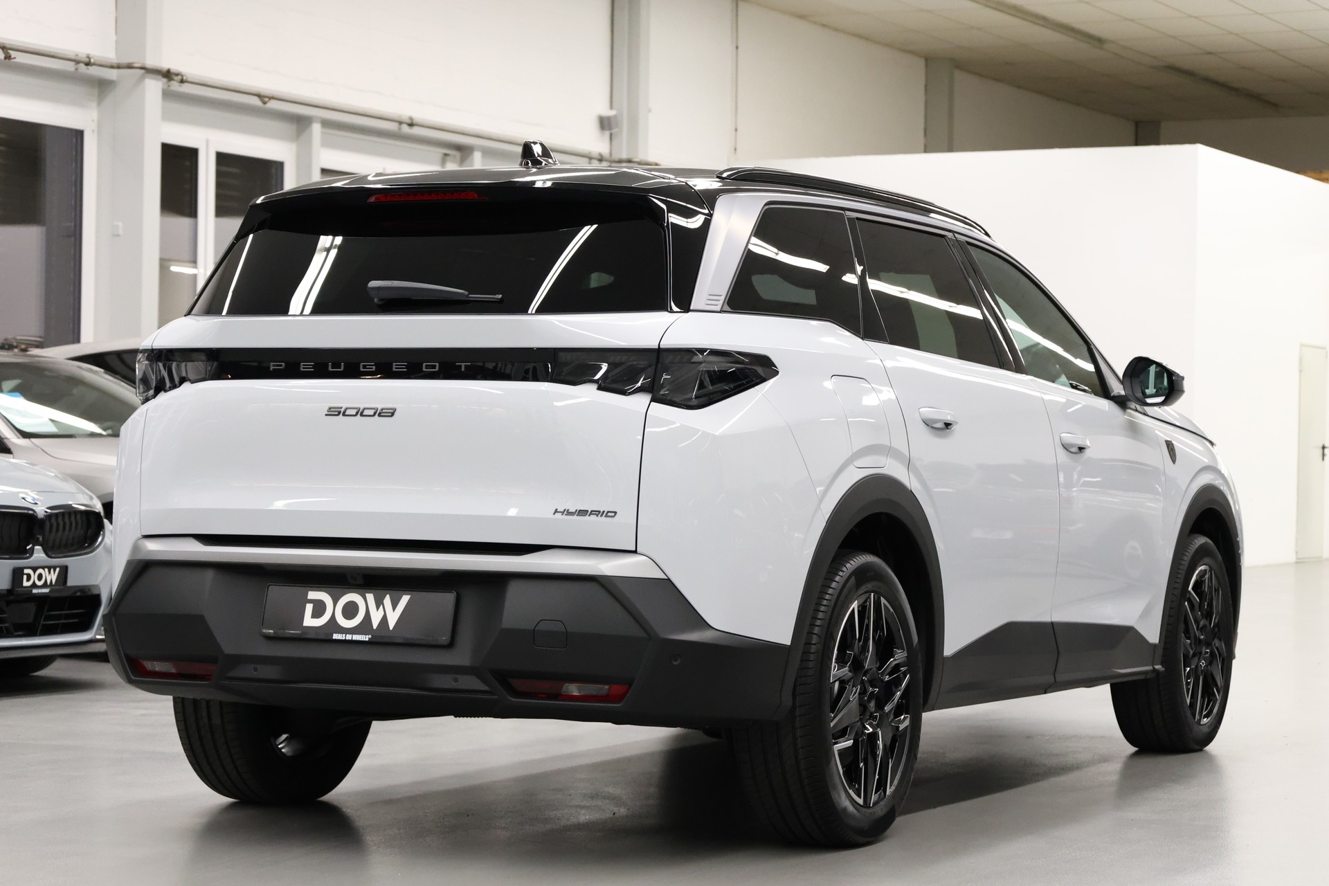 PEUGEOT 5008 1.2 Hybrid GT-image-5