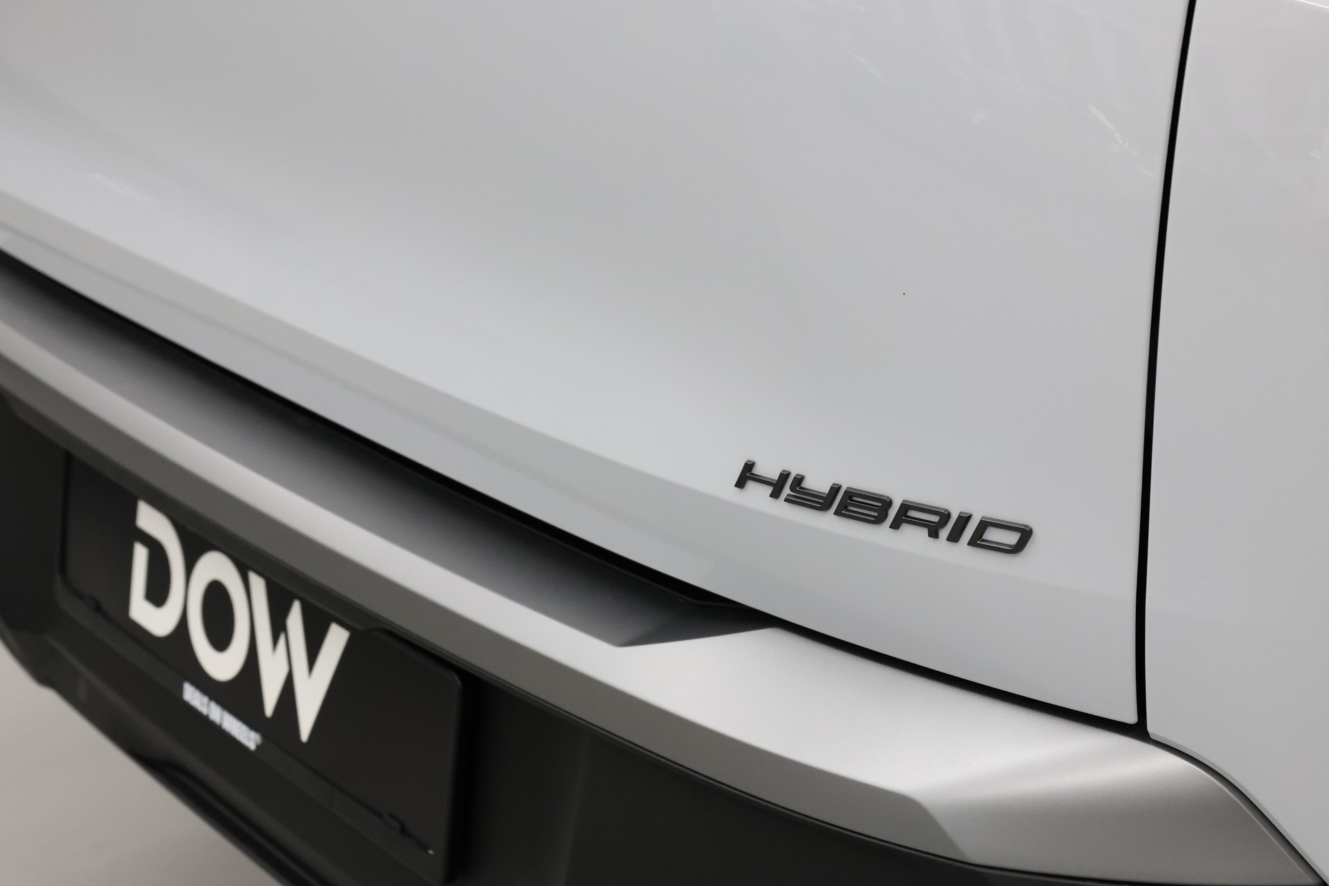 PEUGEOT 5008 1.2 Hybrid GT-image-11