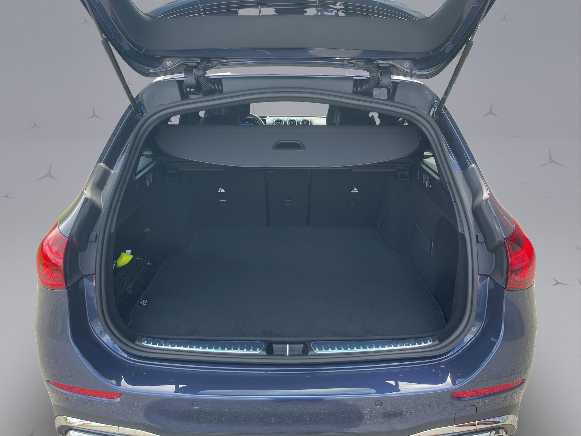 MERCEDES-BENZ C 220 d Swiss Star Avantgarde 4matic-image-18