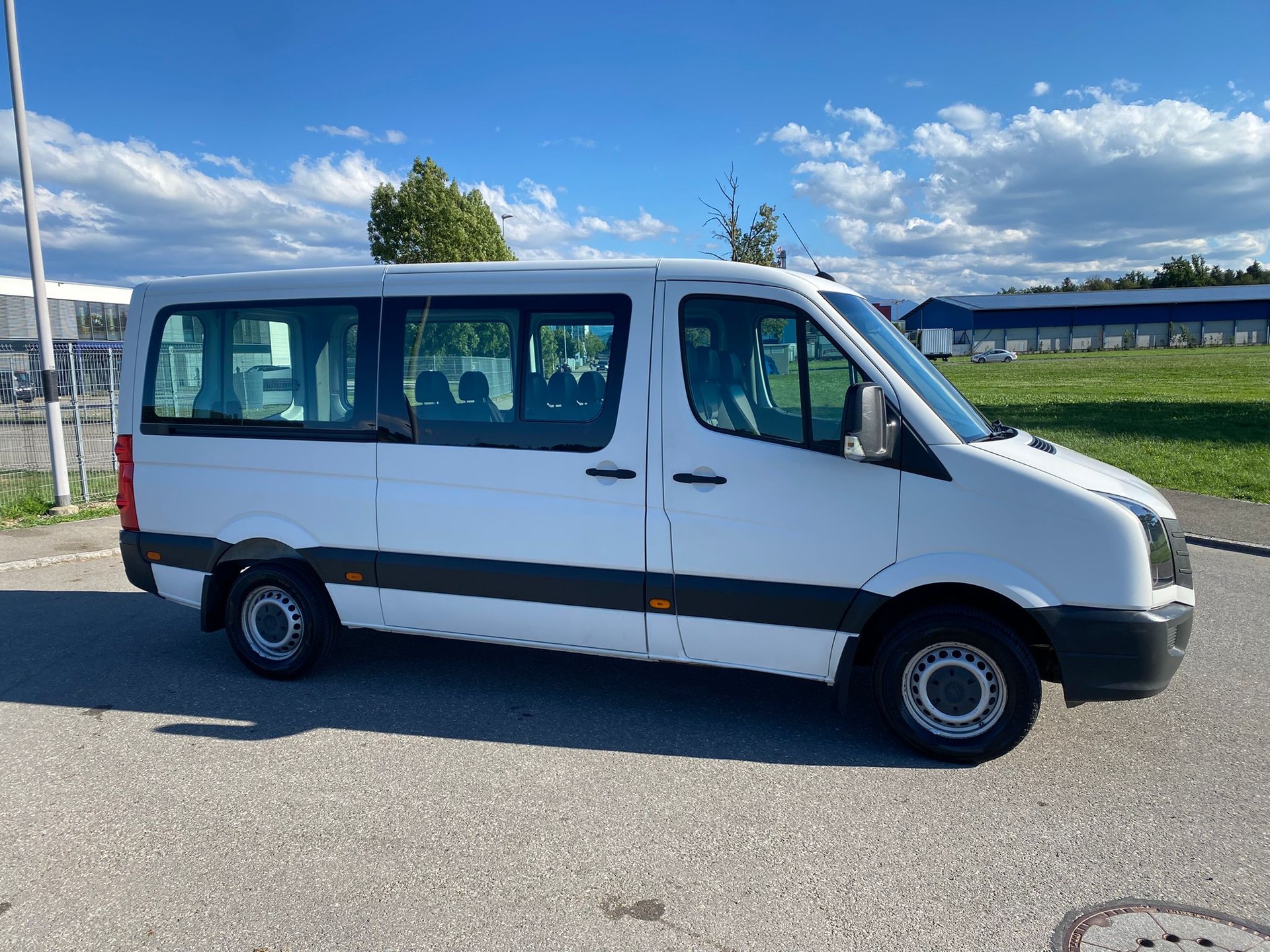 VW Crafter 35 2.0 TDI CR-image-1