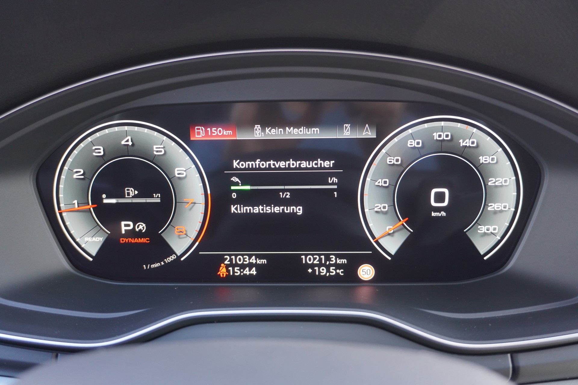 AUDI Q5 45 TFSI S-line quattro S-tronic-image-31