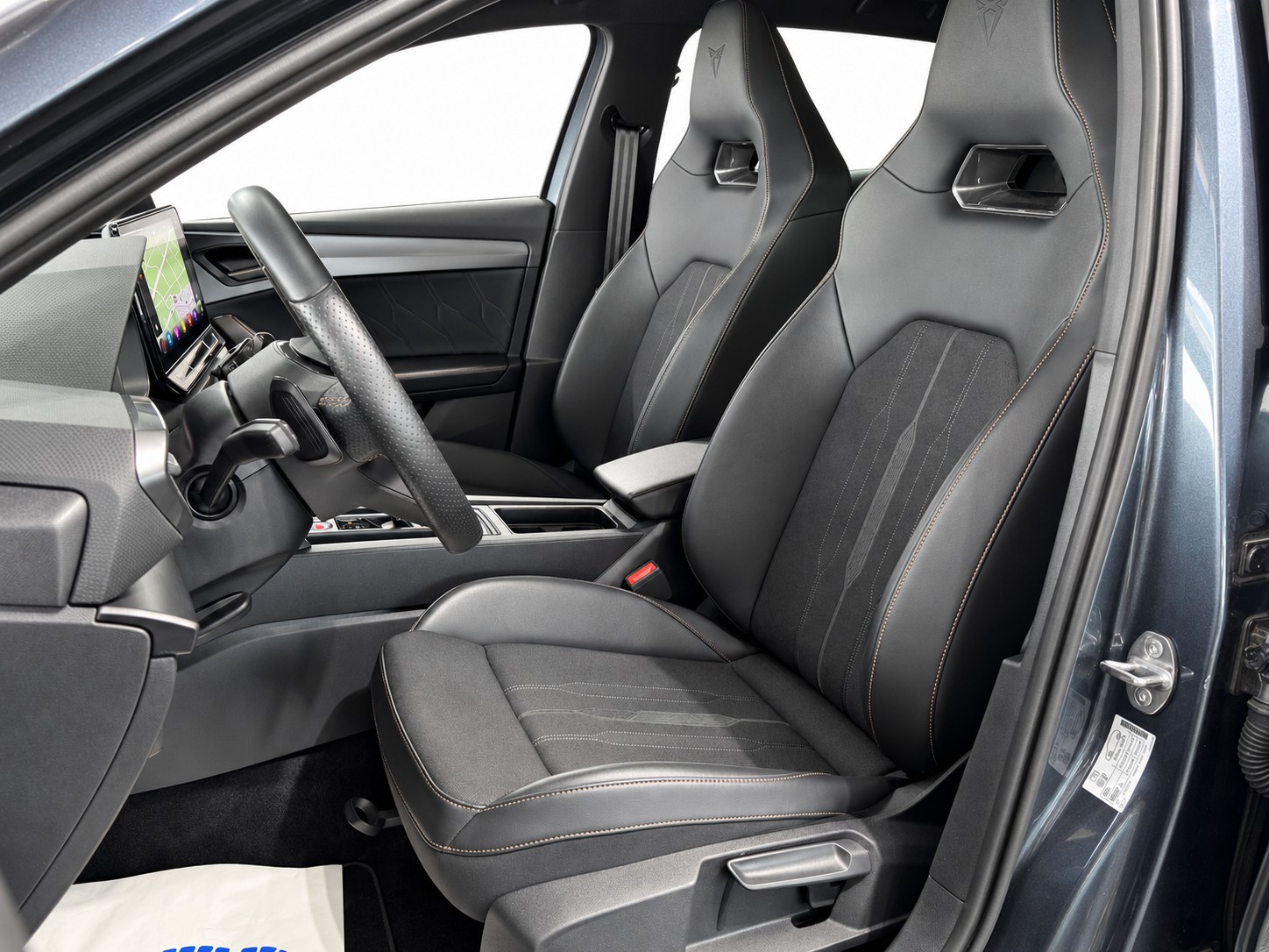 CUPRA LEON VZ 2.0 TSI DSG * Panorama-Glasdach *-image-10