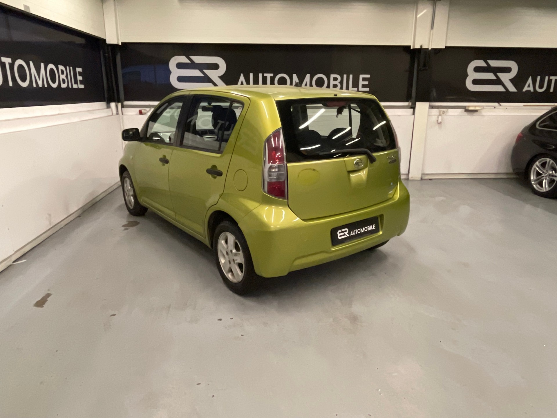 DAIHATSU Sirion 1.3 S Custom 4WD-image-3