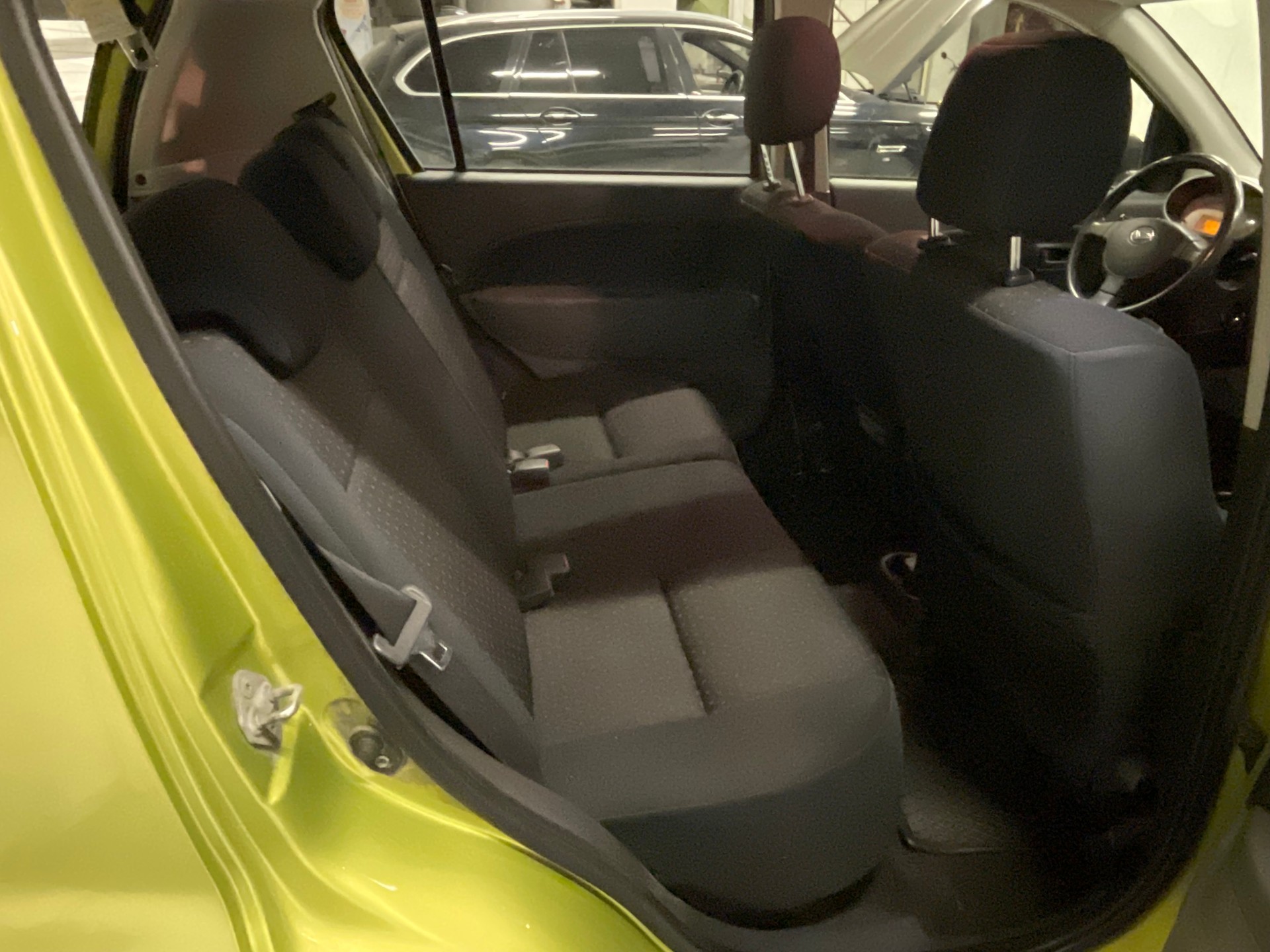 DAIHATSU Sirion 1.3 S Custom 4WD-image-14