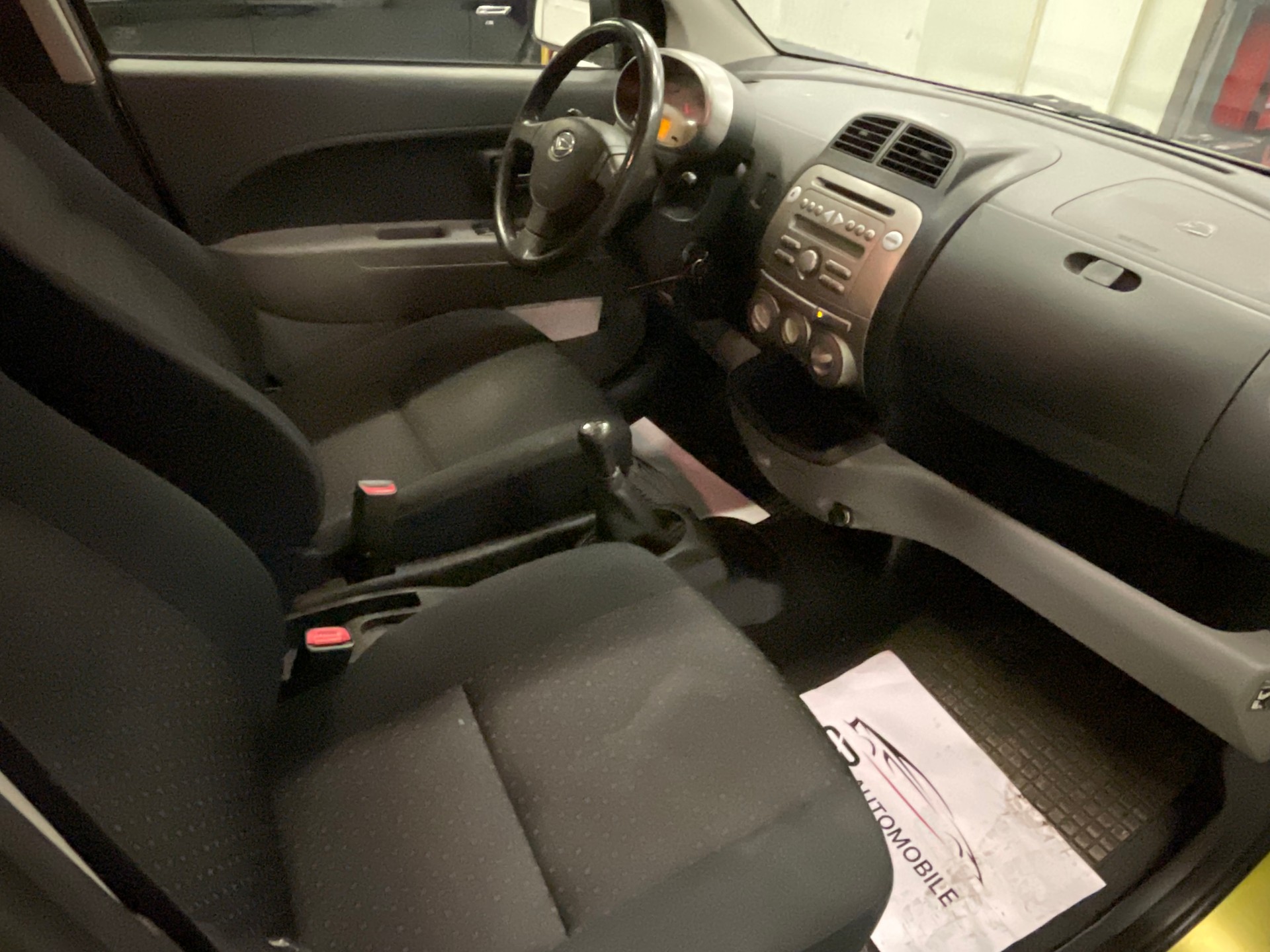 DAIHATSU Sirion 1.3 S Custom 4WD-image-8