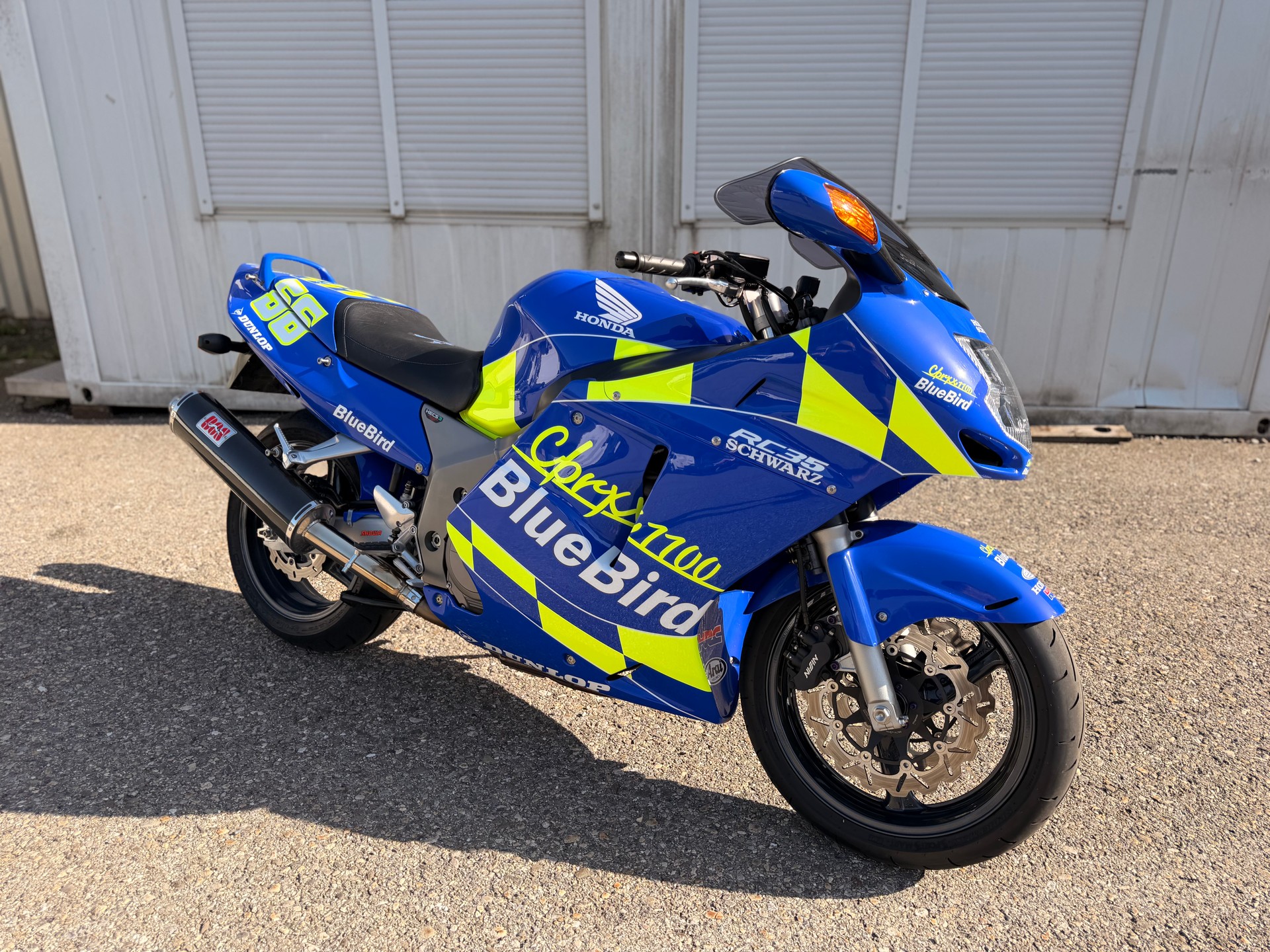 HONDA CBR 1100 X X FI-image-1
