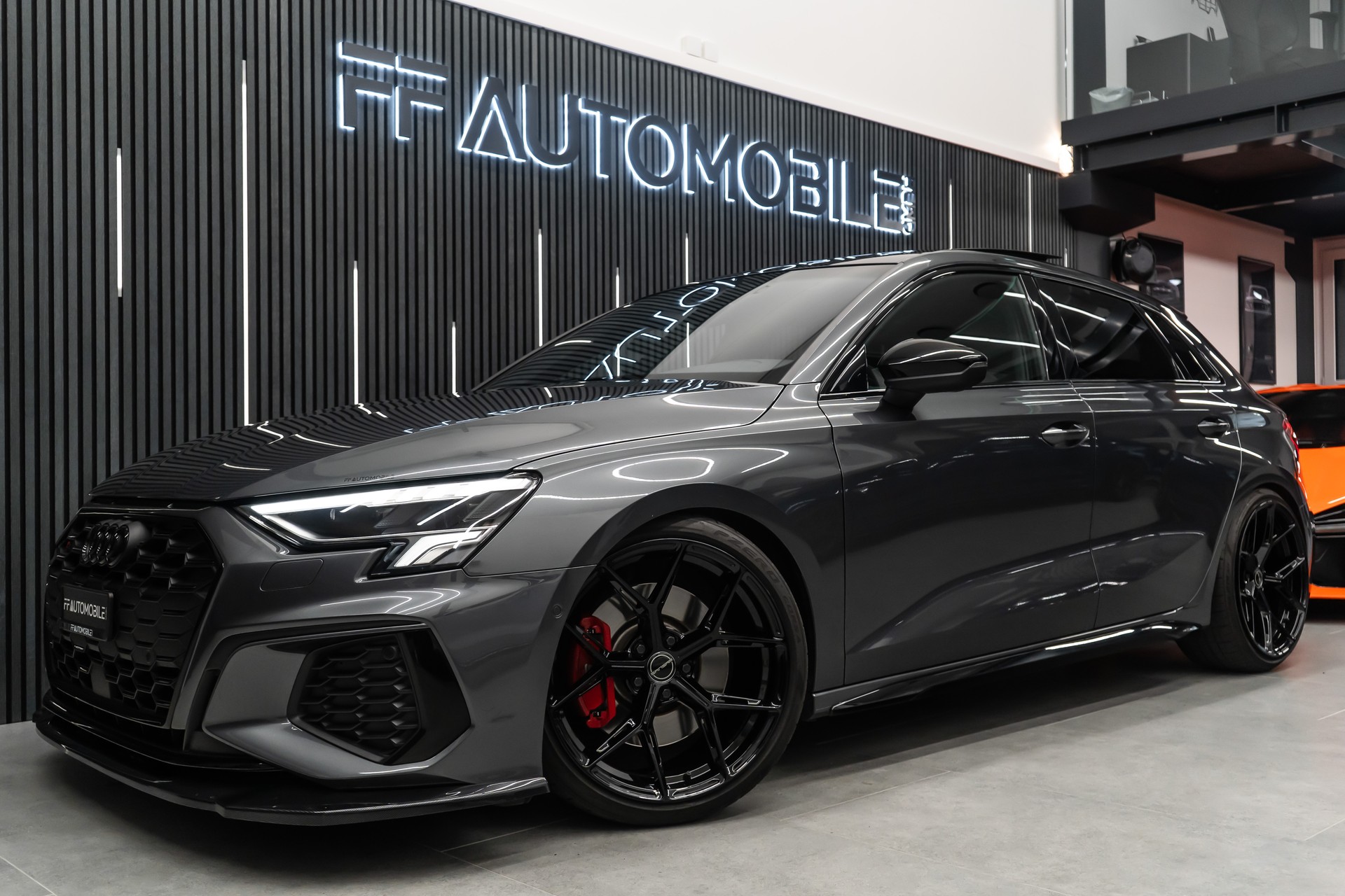 AUDI S3 Sportback 2.0 TFSI QUATTRO S-TRONIC / SEHR SCHÖNE OPTIK