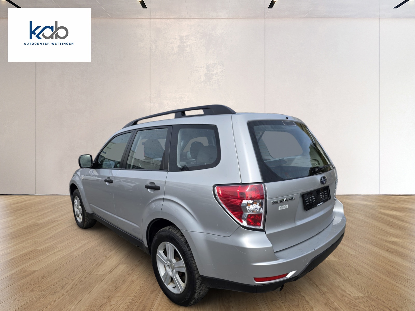 SUBARU Forester 2.0X Advantage Automatic-showroom-element-3