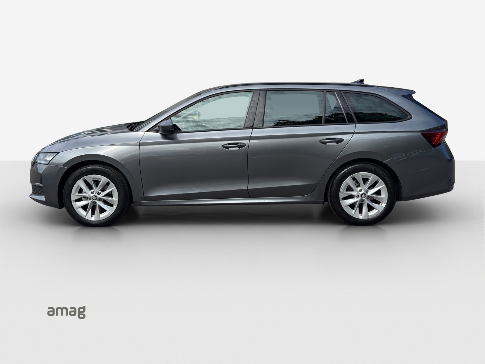 SKODA Octavia Combi 1.5 TSI mHEV DSG Dynamic-image-1