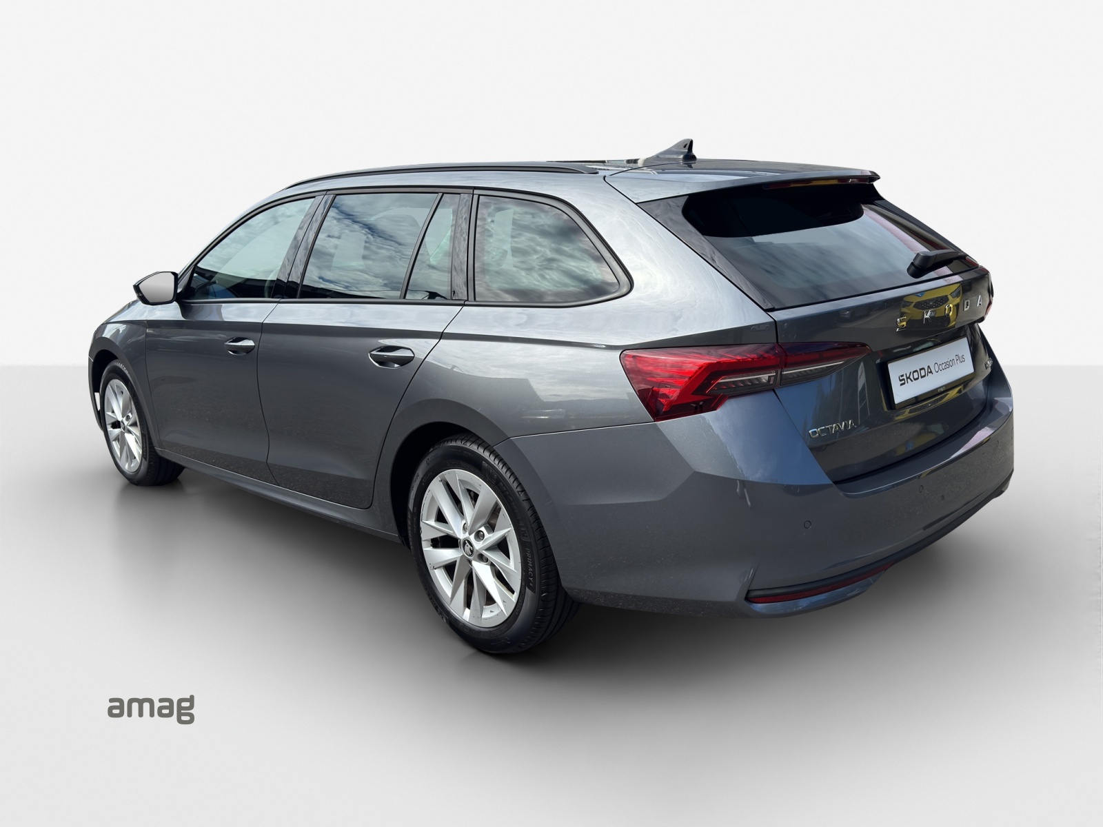 SKODA Octavia Combi 1.5 TSI mHEV DSG Dynamic-showroom-element-2
