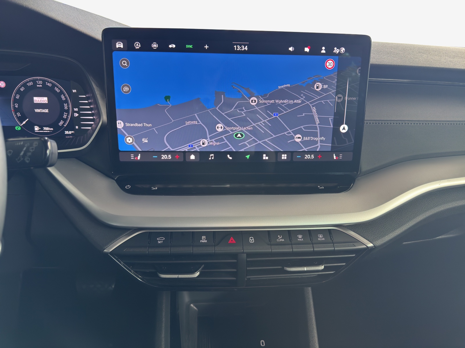 SKODA Octavia Combi 1.5 TSI mHEV DSG Dynamic-image-10