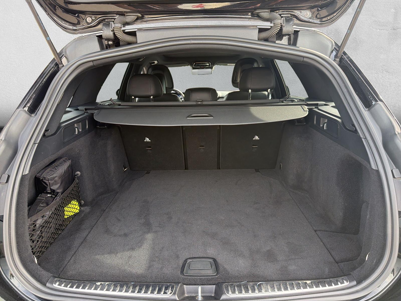 MERCEDES-BENZ C 300 AMG Line 4matic Kombi (CH) 📍-image-10