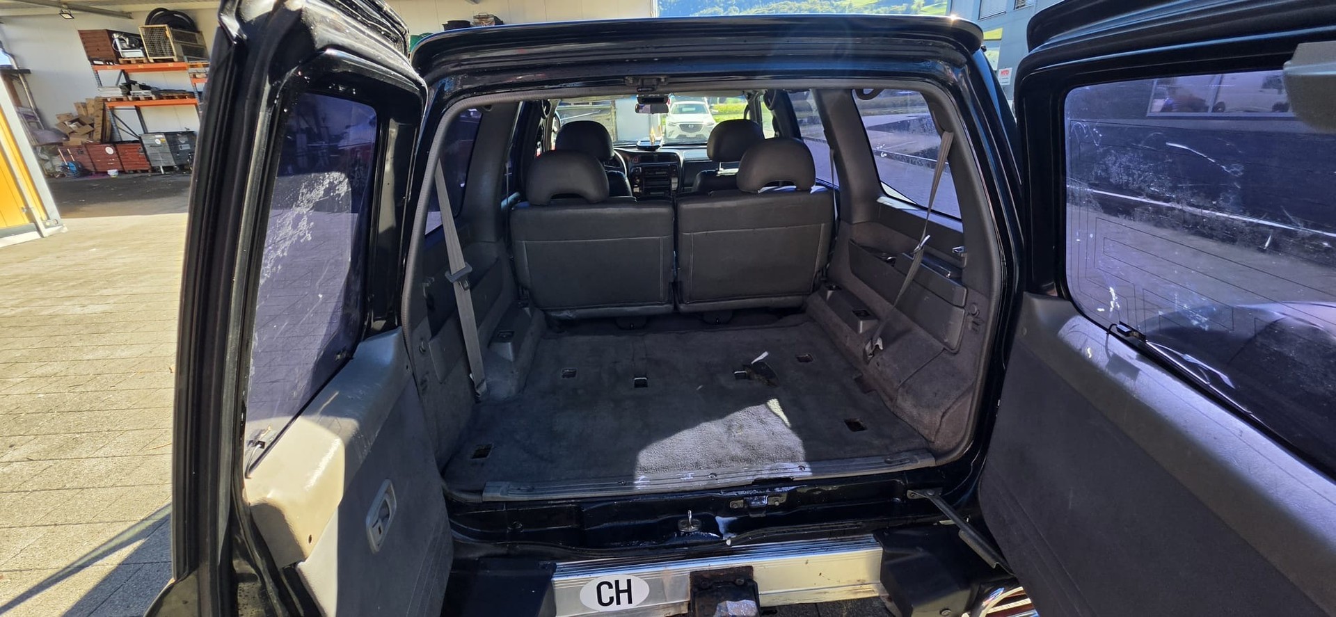NISSAN Patrol 3.0 Di Luxury Wagon-image-13