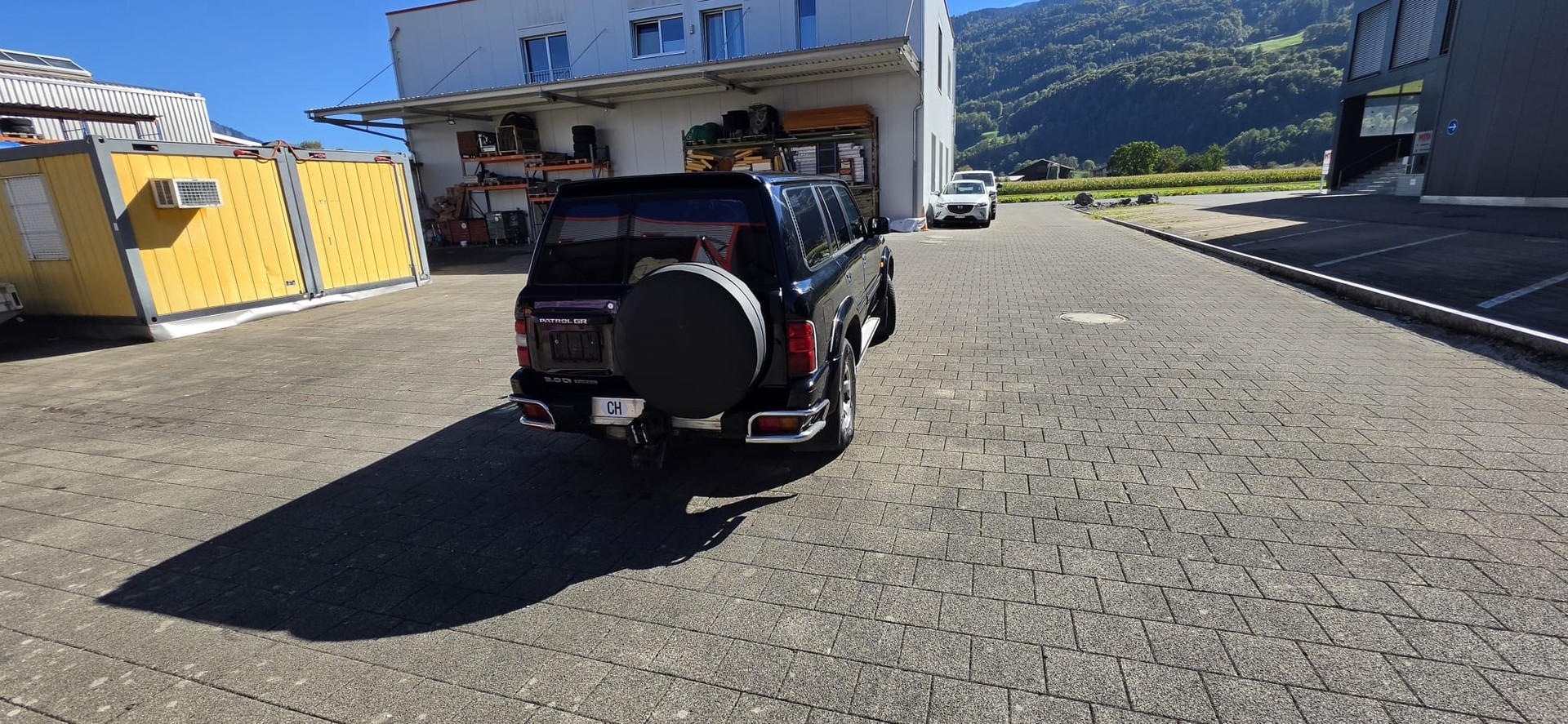 NISSAN Patrol 3.0 Di Luxury Wagon-image-18