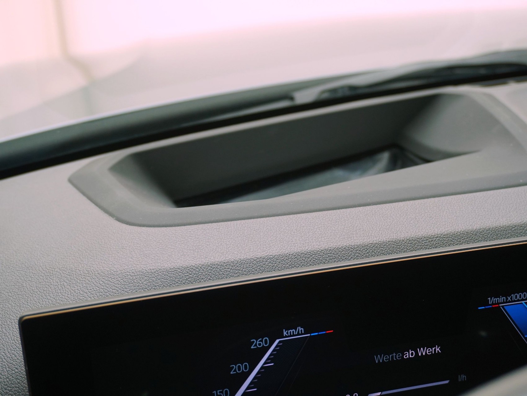 BMW 3er 320d xDrive Touring M Sport-image-17