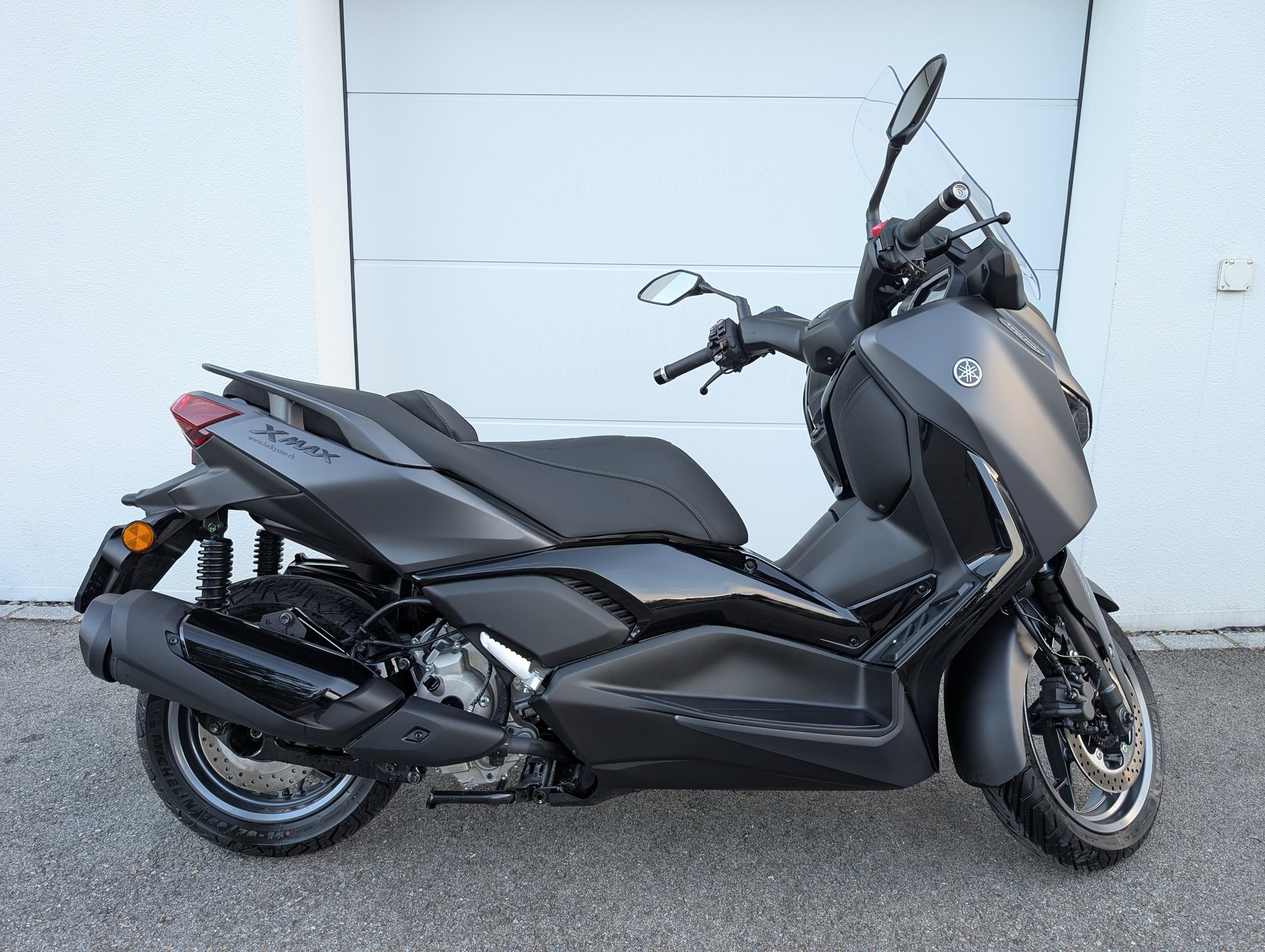 YAMAHA X-Max 300 Tech Max-image-2